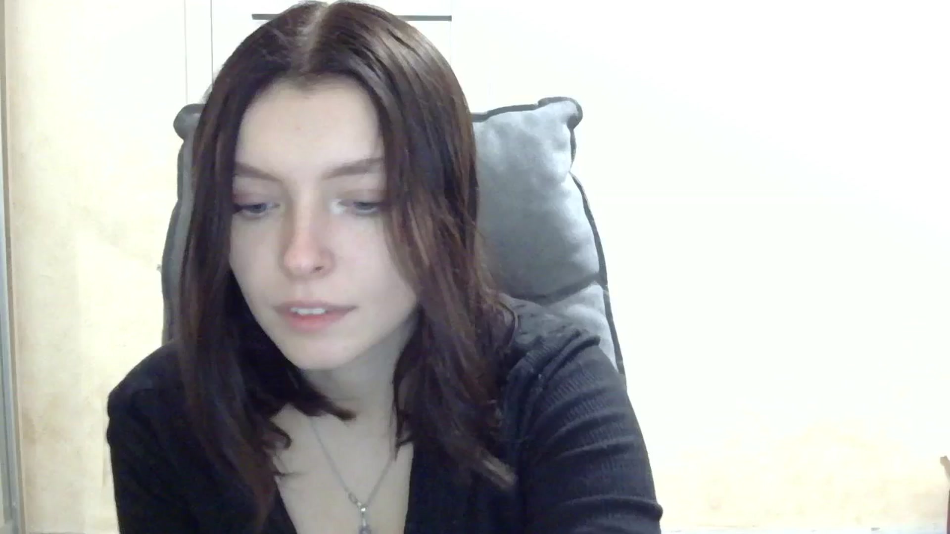 Gallery image thumbnail from MaybeMary's myfreecams stream on, 11/02/2024, 19:09 image 5 of 20