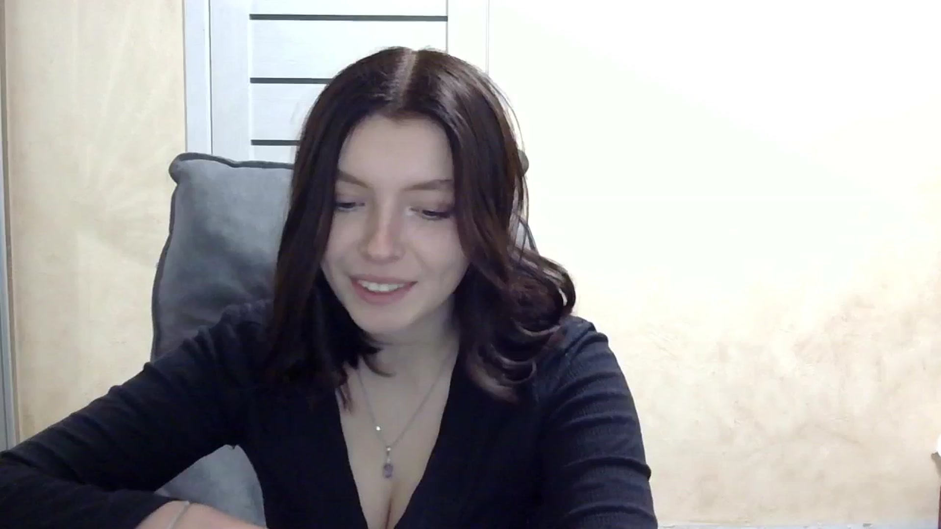 Gallery image thumbnail from MaybeMary's myfreecams stream on, 11/02/2024, 19:09 image 10 of 20