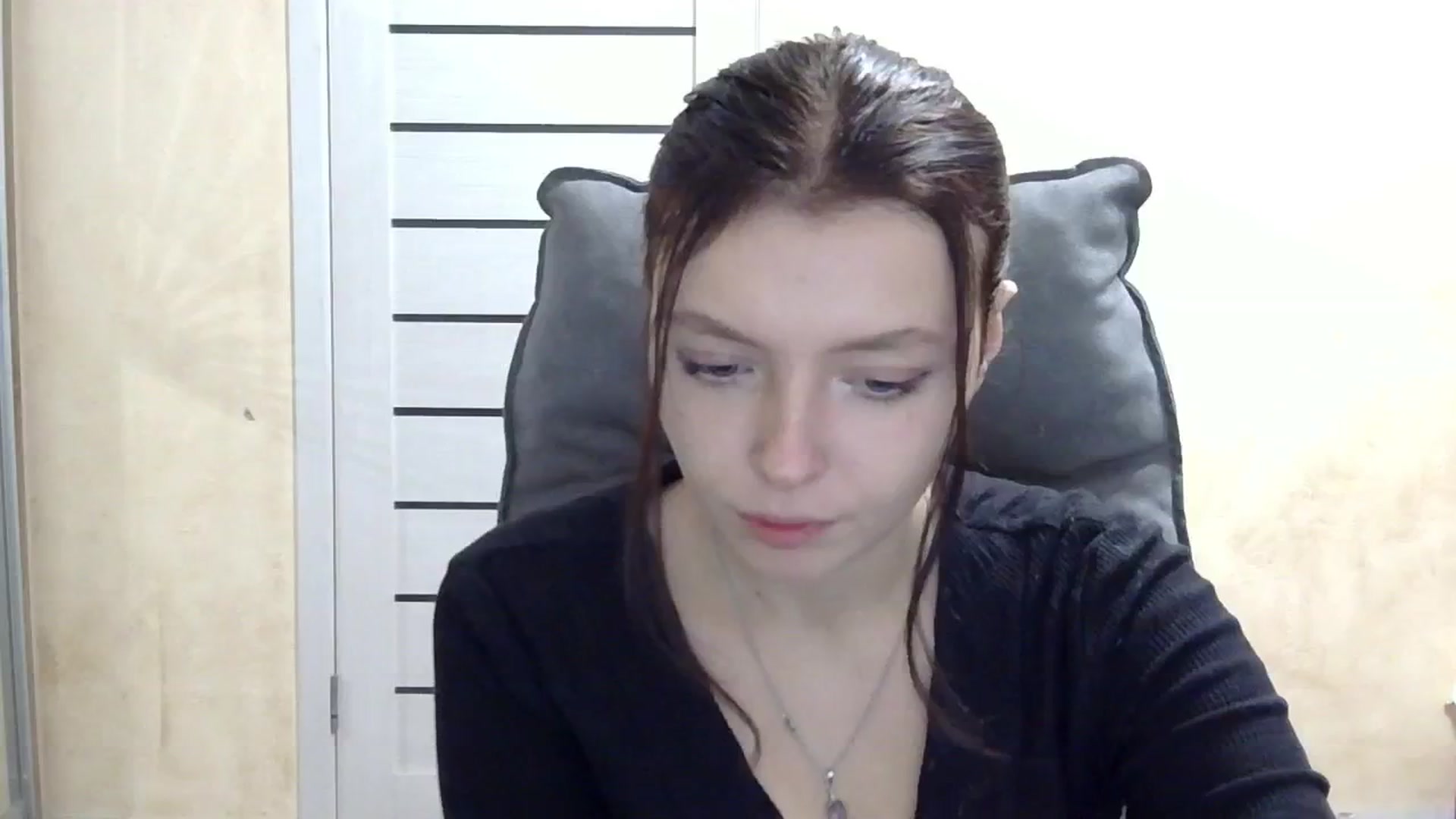 Gallery image thumbnail from MaybeMary's myfreecams stream on, 11/02/2024, 20:16 image 3 of 20