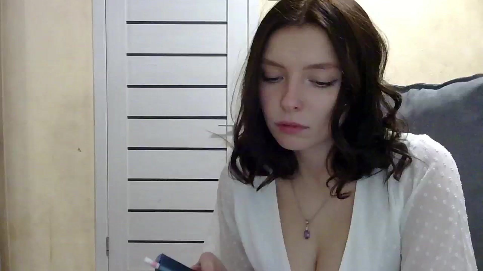 Gallery image thumbnail from MaybeMary's myfreecams stream on, 11/03/2024, 18:03 image 14 of 20