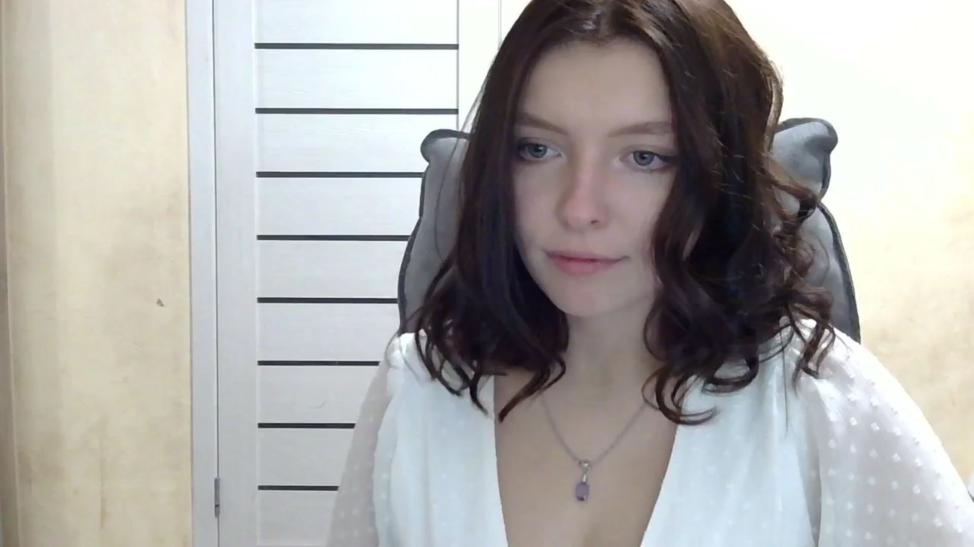 Gallery image thumbnail from MaybeMary's myfreecams stream on, 11/03/2024, 18:03 image 1 of 20