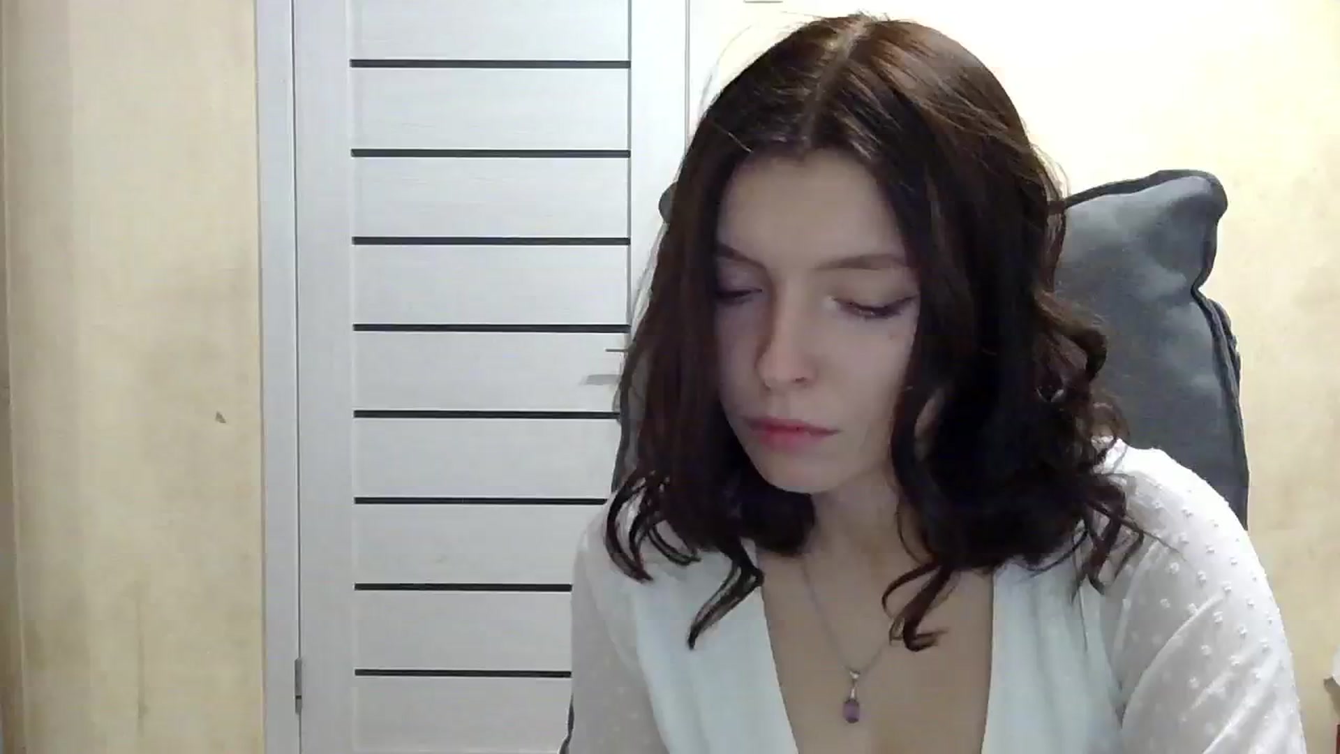 Gallery image thumbnail from MaybeMary's myfreecams stream on, 11/03/2024, 18:03 image 13 of 20