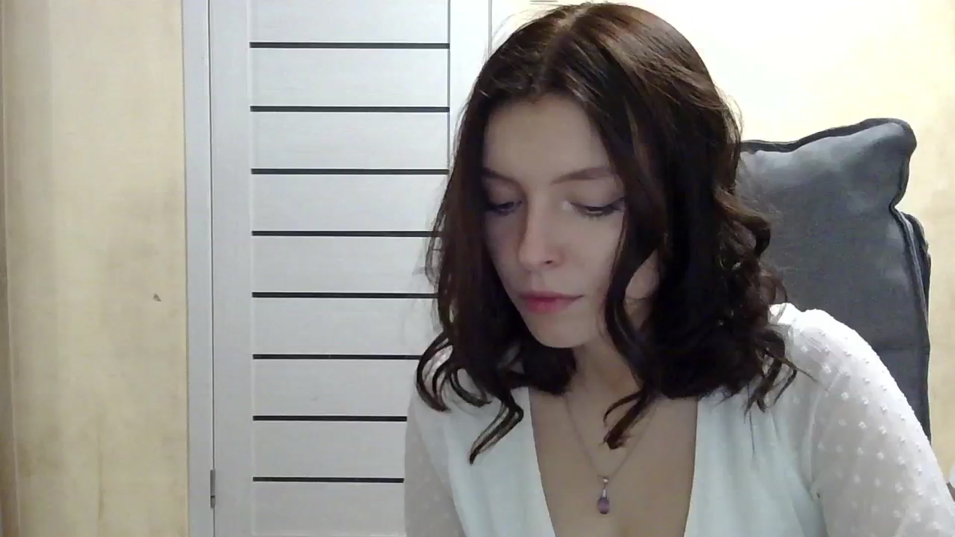 Gallery image thumbnail from MaybeMary's myfreecams stream on, 11/03/2024, 18:03 image 12 of 20