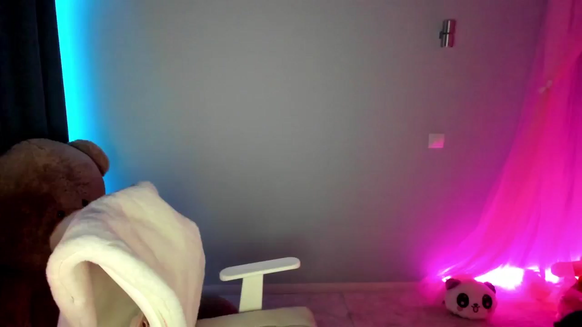 Gallery image thumbnail from MaybeTati's myfreecams stream on, 11/02/2024, 06:01 image 10 of 20