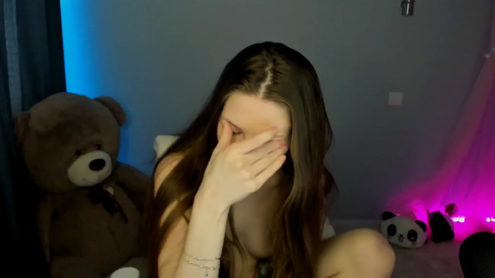 Gallery image thumbnail from MaybeTati's myfreecams stream on, 11/04/2024, 09:20 image 19 of 20
