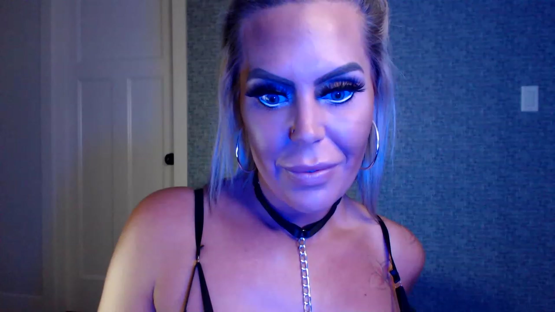 Gallery image thumbnail from MaysinRose's myfreecams stream on, 02/20/2023, 08:30 image 11 of 20
