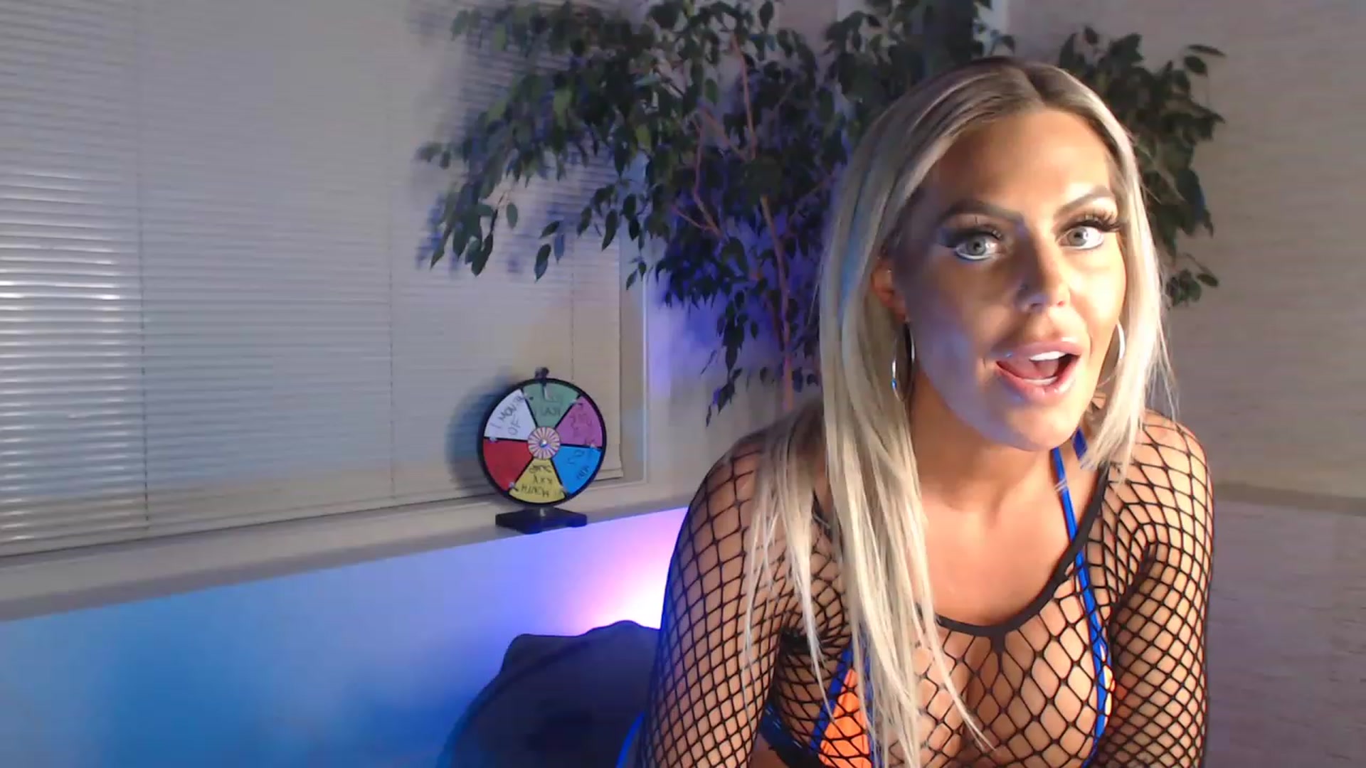 Gallery image thumbnail from MaysinRose's myfreecams stream on, 03/12/2023, 07:48 image 3 of 20