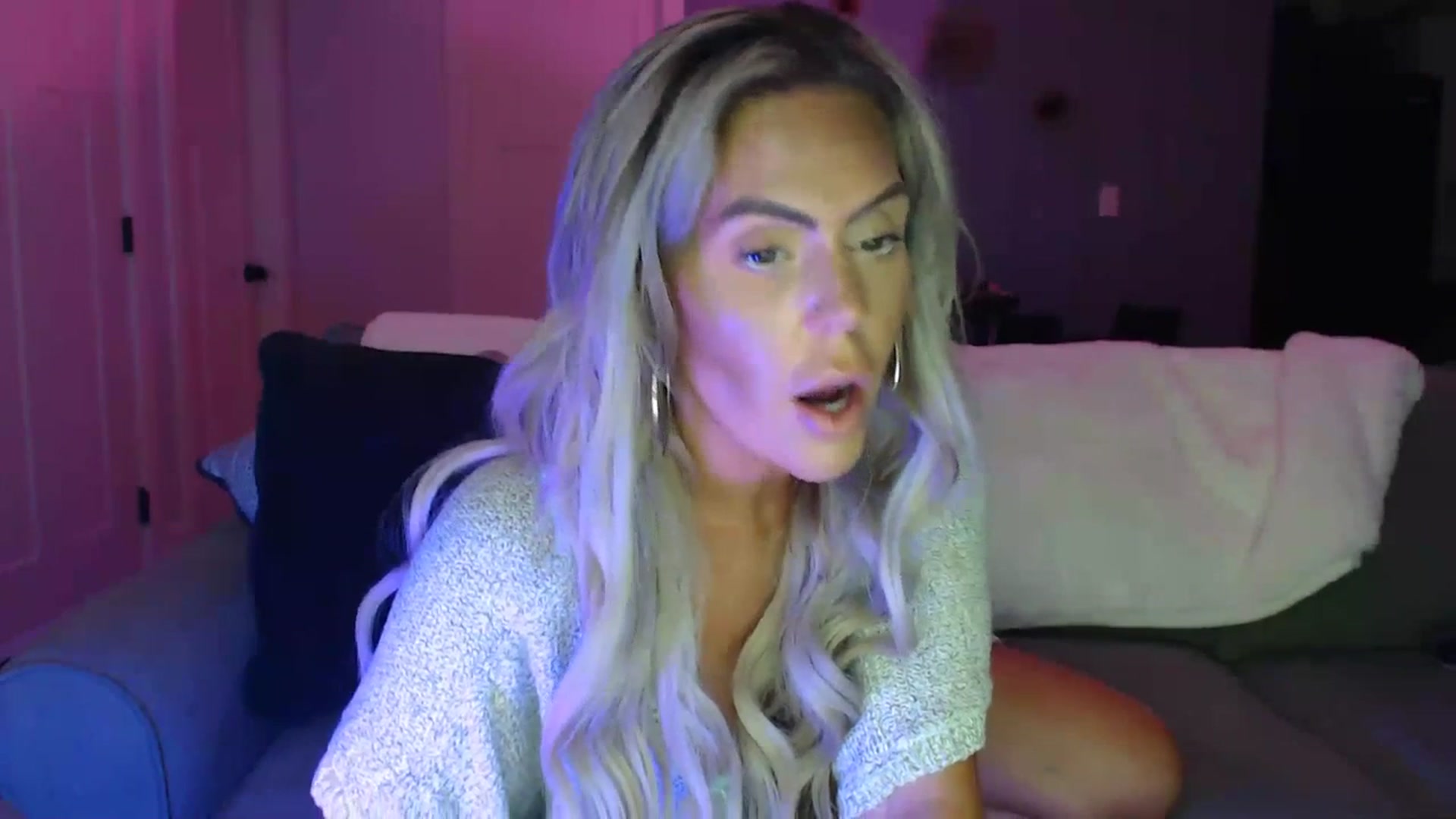 Gallery image thumbnail from MaysinRose's myfreecams stream on, 06/28/2023, 04:32 image 9 of 20