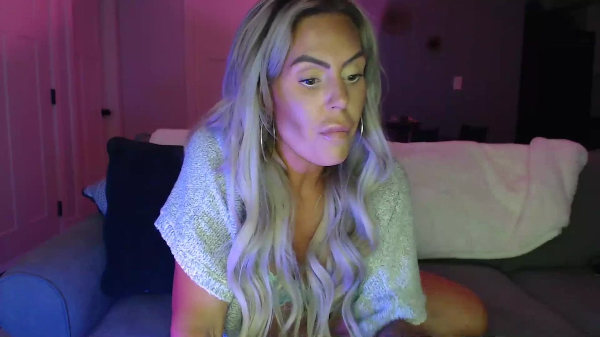 Gallery image thumbnail from MaysinRose's myfreecams stream on, 06/28/2023, 04:32 image 11 of 20