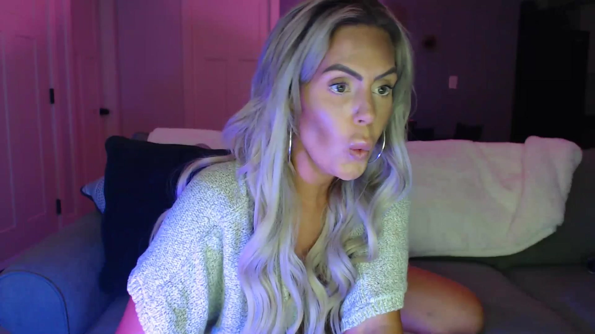 Gallery image thumbnail from MaysinRose's myfreecams stream on, 06/28/2023, 04:32 image 8 of 20