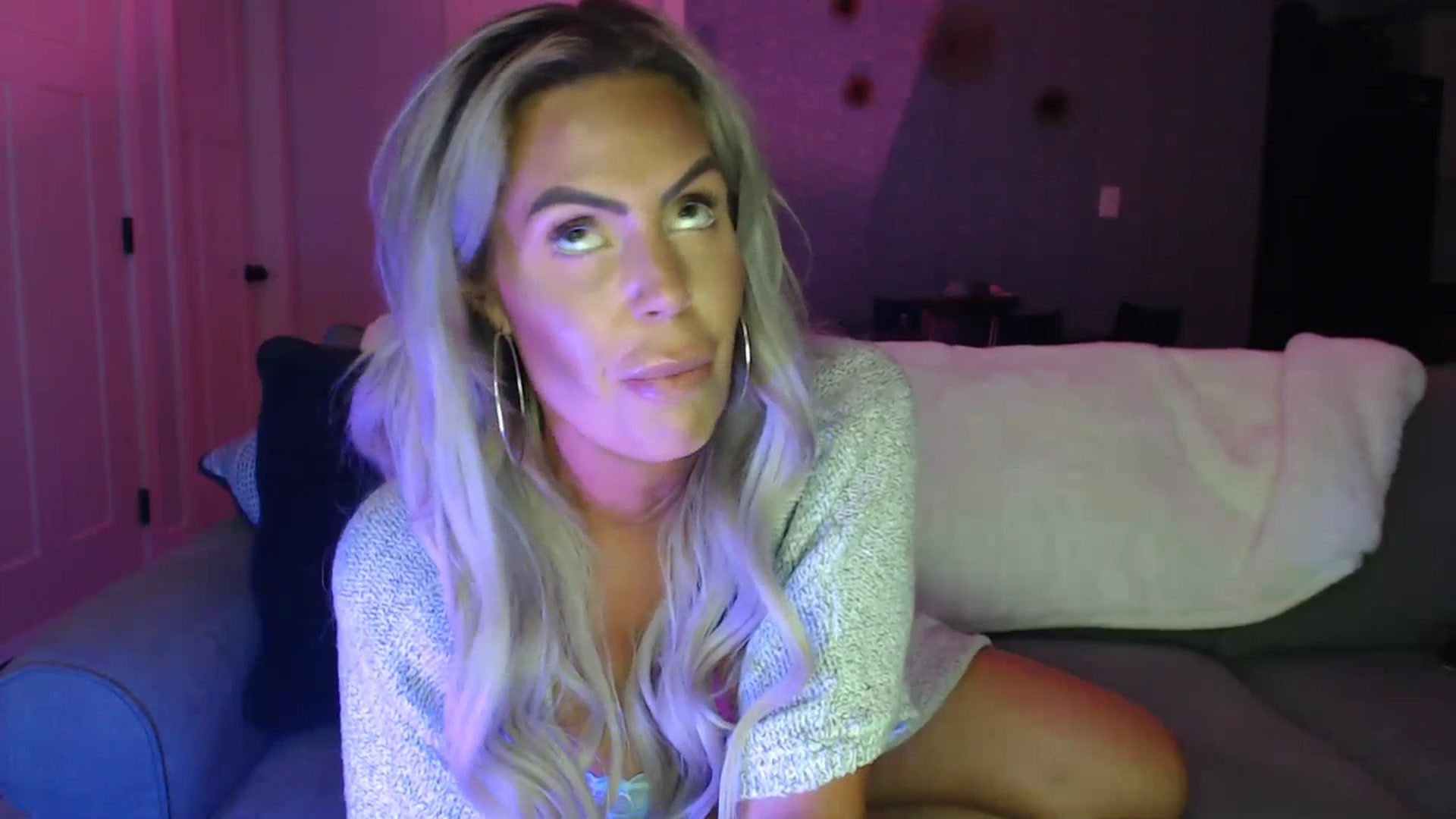 Gallery image thumbnail from MaysinRose's myfreecams stream on, 06/28/2023, 04:32 image 16 of 20