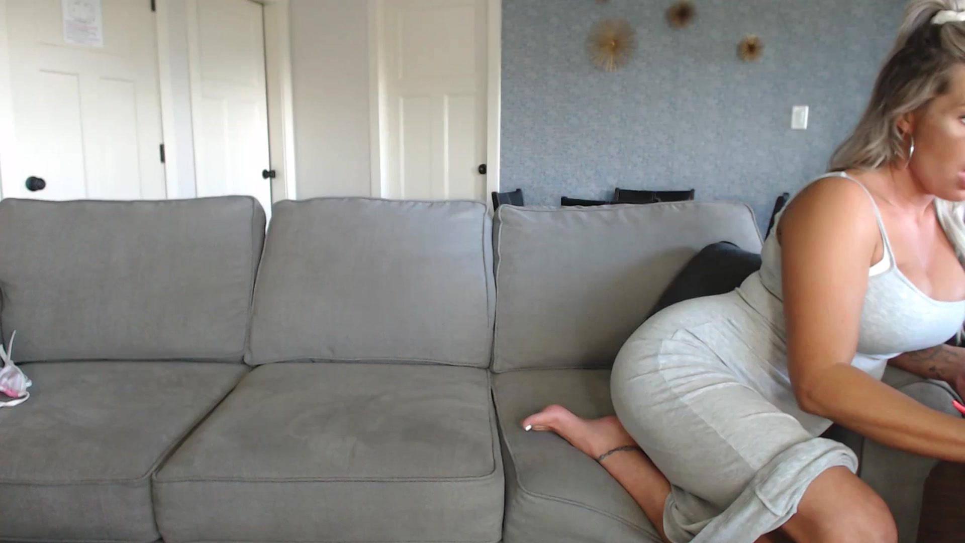 Gallery image thumbnail from MaysinRose's myfreecams stream on, 06/04/2024, 23:14 image 11 of 20