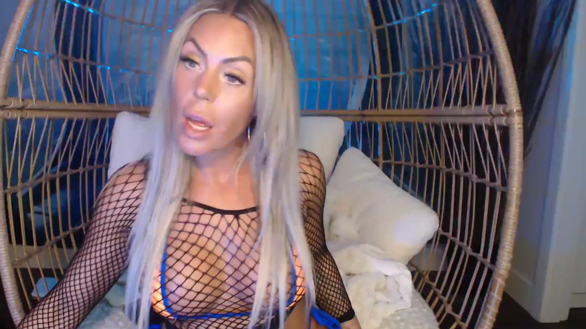 Gallery image thumbnail from MaysinRosexx's myfreecams stream on, 04/06/2026, 06:22 image 1 of 20