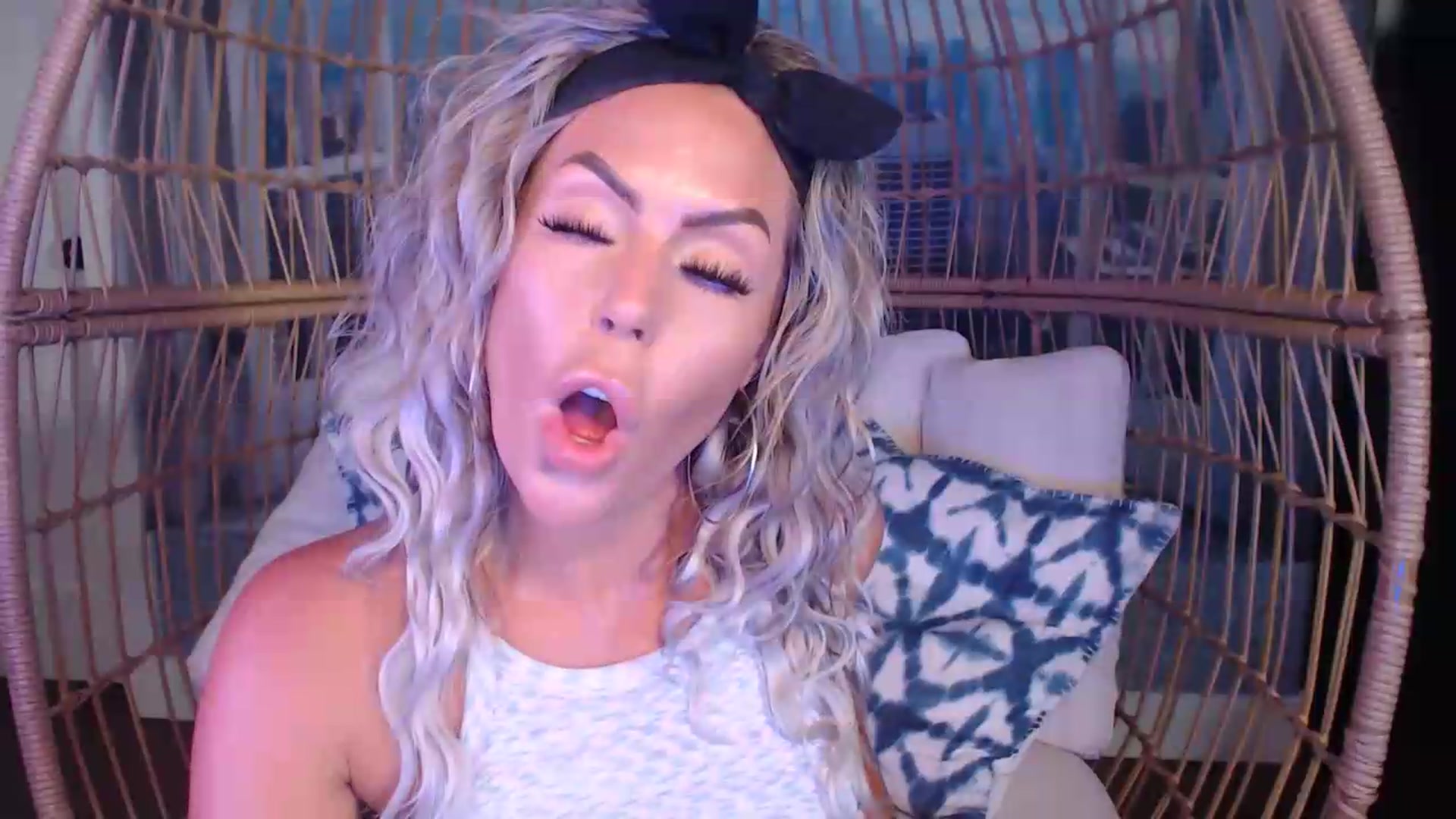 Gallery image thumbnail from MaysinRosexx's myfreecams stream on, 07/09/2026, 21:50 image 20 of 20