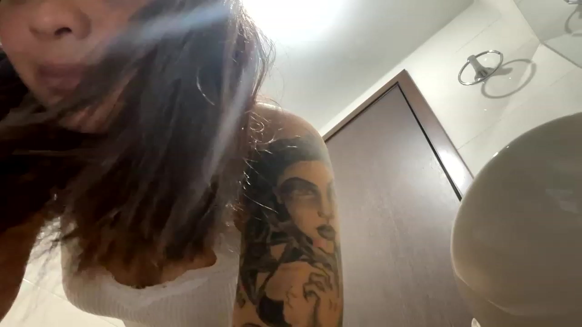 Gallery image thumbnail from Maysoon_'s myfreecams stream on, 12/09/2022, 02:55 image 17 of 20