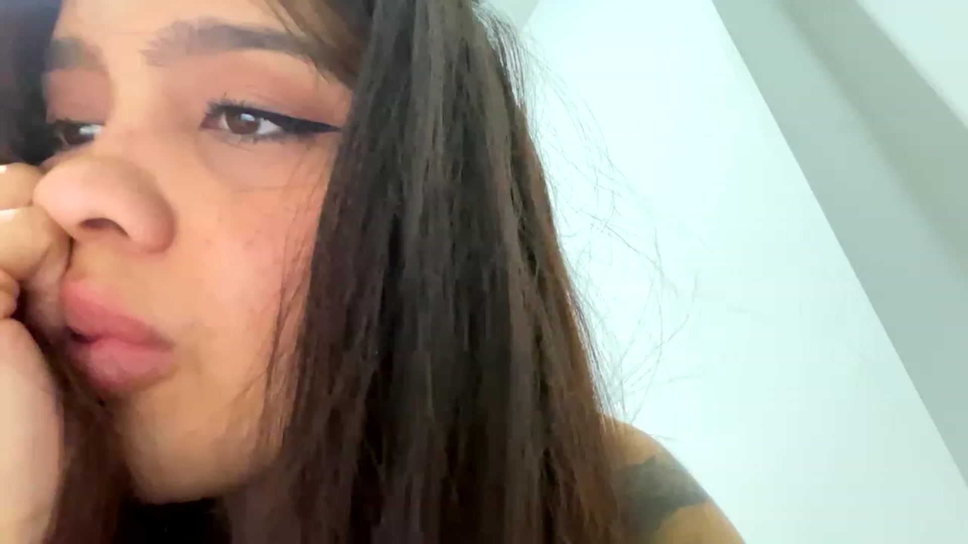 Gallery image thumbnail from Maysoon_'s myfreecams stream on, 12/09/2022, 02:55 image 13 of 20