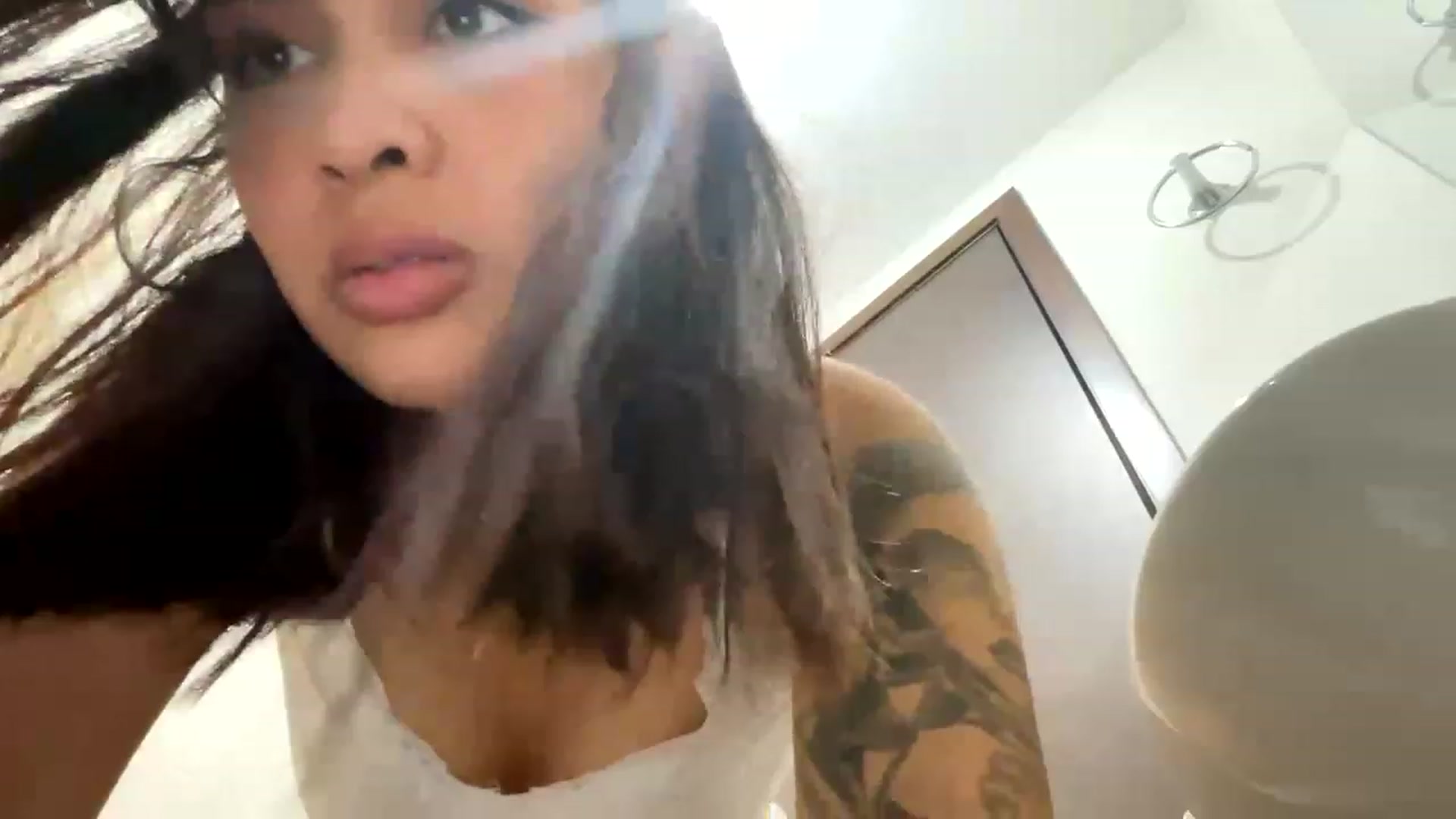 Gallery image thumbnail from Maysoon_'s myfreecams stream on, 12/09/2022, 02:55 image 18 of 20