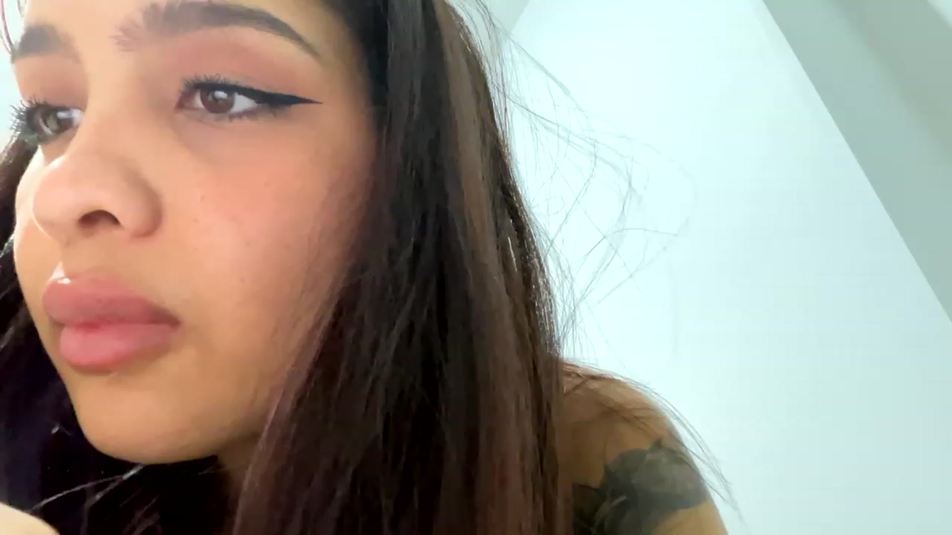 Gallery image thumbnail from Maysoon_'s myfreecams stream on, 12/09/2022, 02:55 image 9 of 20