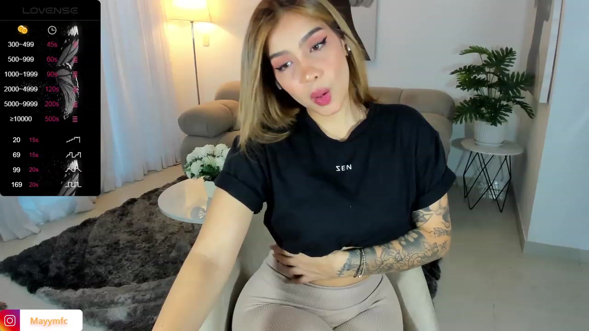 Gallery image thumbnail from Maysoon_'s myfreecams stream on, 09/19/2023, 15:39 image 2 of 20