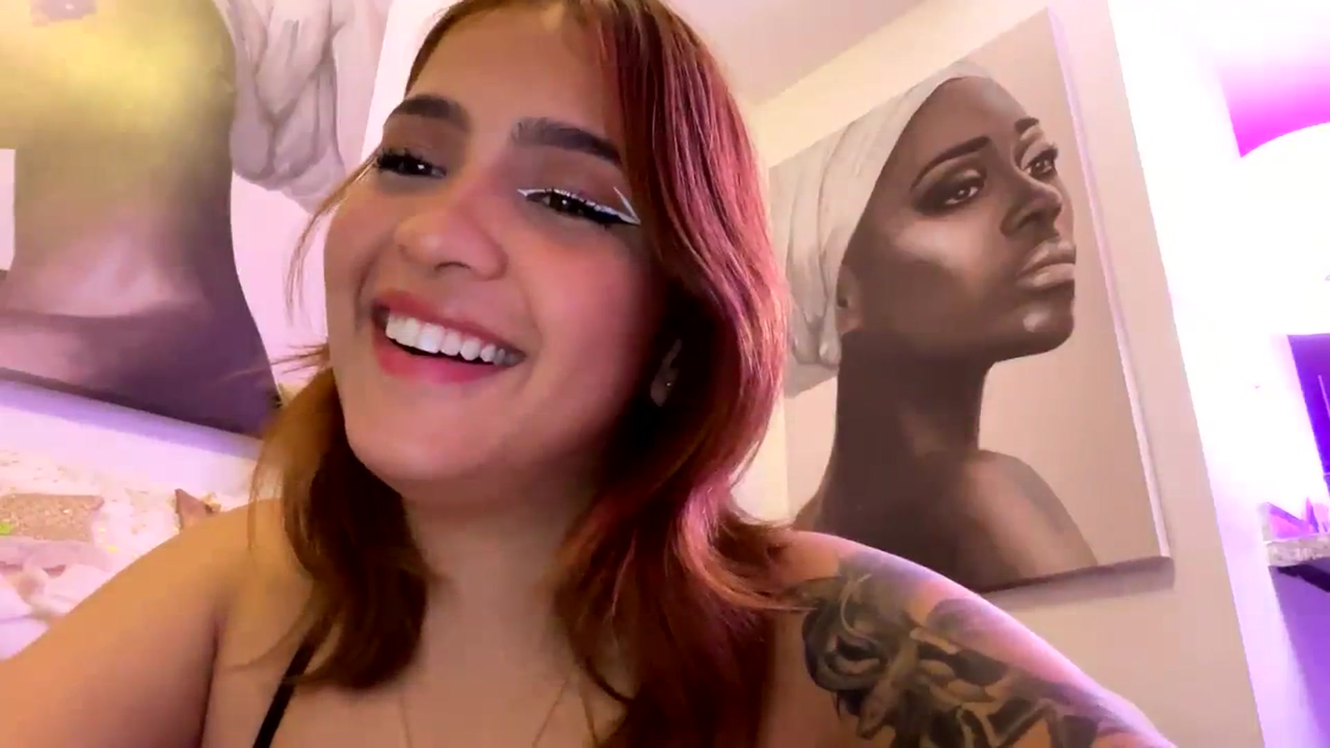 Gallery image thumbnail from Maysoon_'s myfreecams stream on, 12/17/2023, 24:31 image 17 of 20