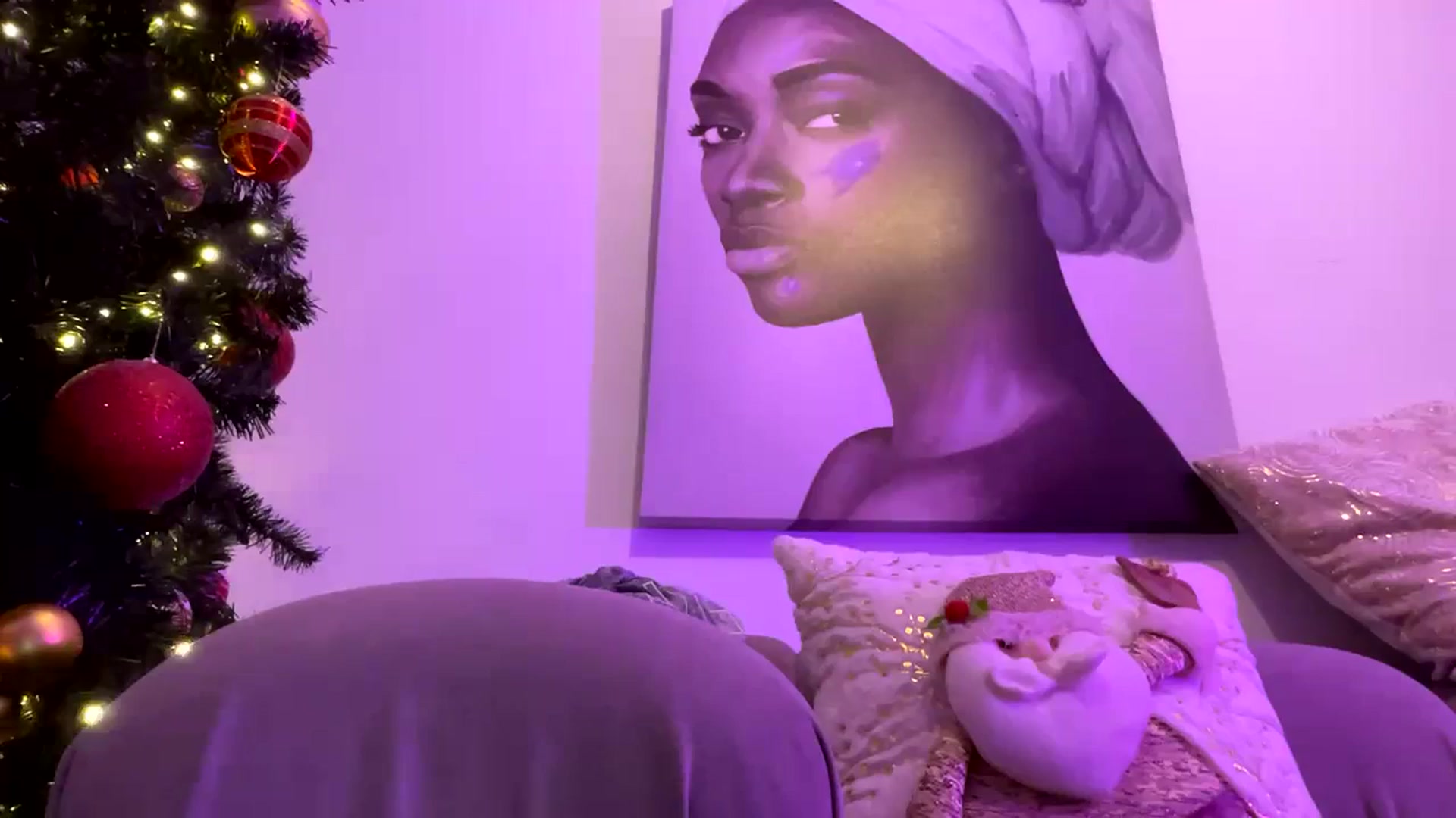 Gallery image thumbnail from Maysoon_'s myfreecams stream on, 12/17/2023, 24:31 image 11 of 20