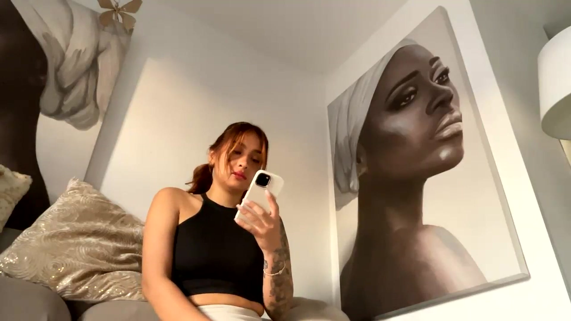 Gallery image thumbnail from Maysoon_'s myfreecams stream on, 12/20/2023, 23:03 image 10 of 20