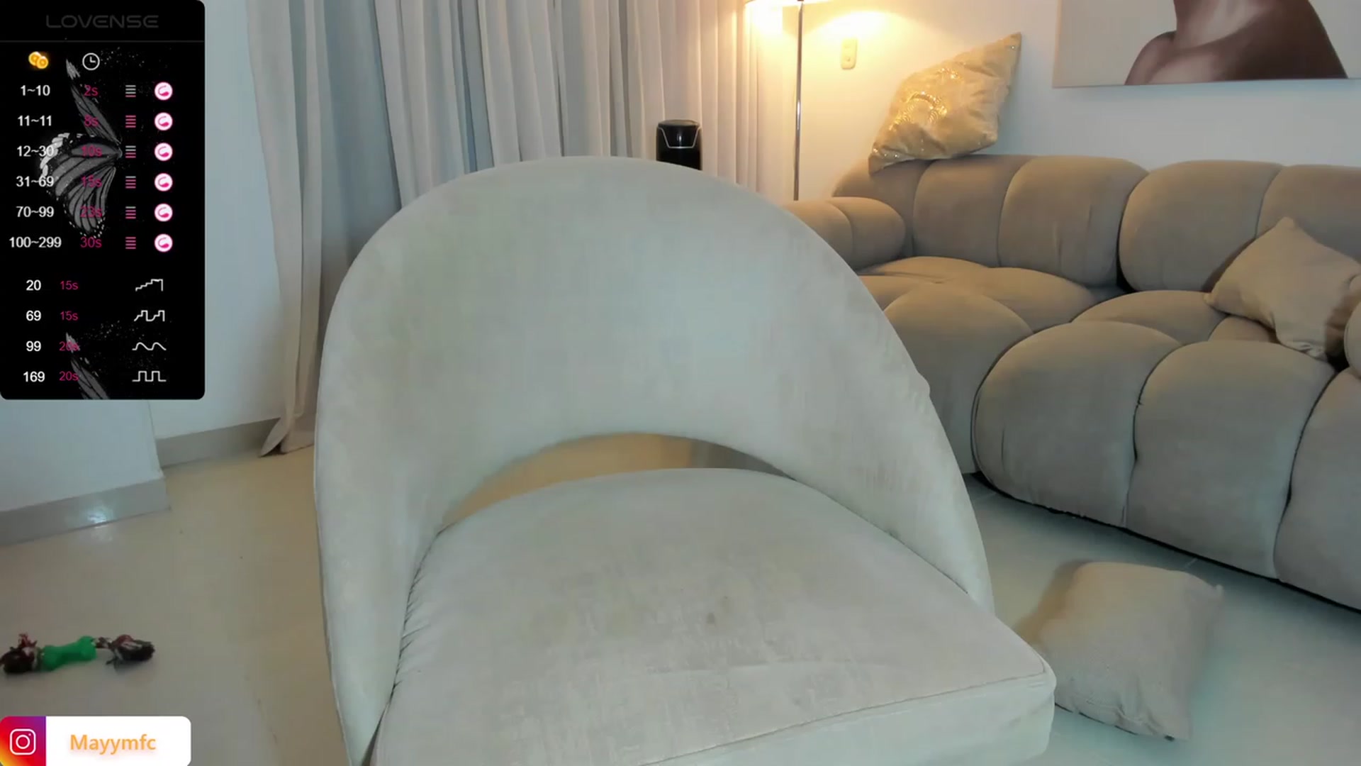 Gallery image thumbnail from Maysoon_'s myfreecams stream on, 01/12/2024, 03:59 image 4 of 20