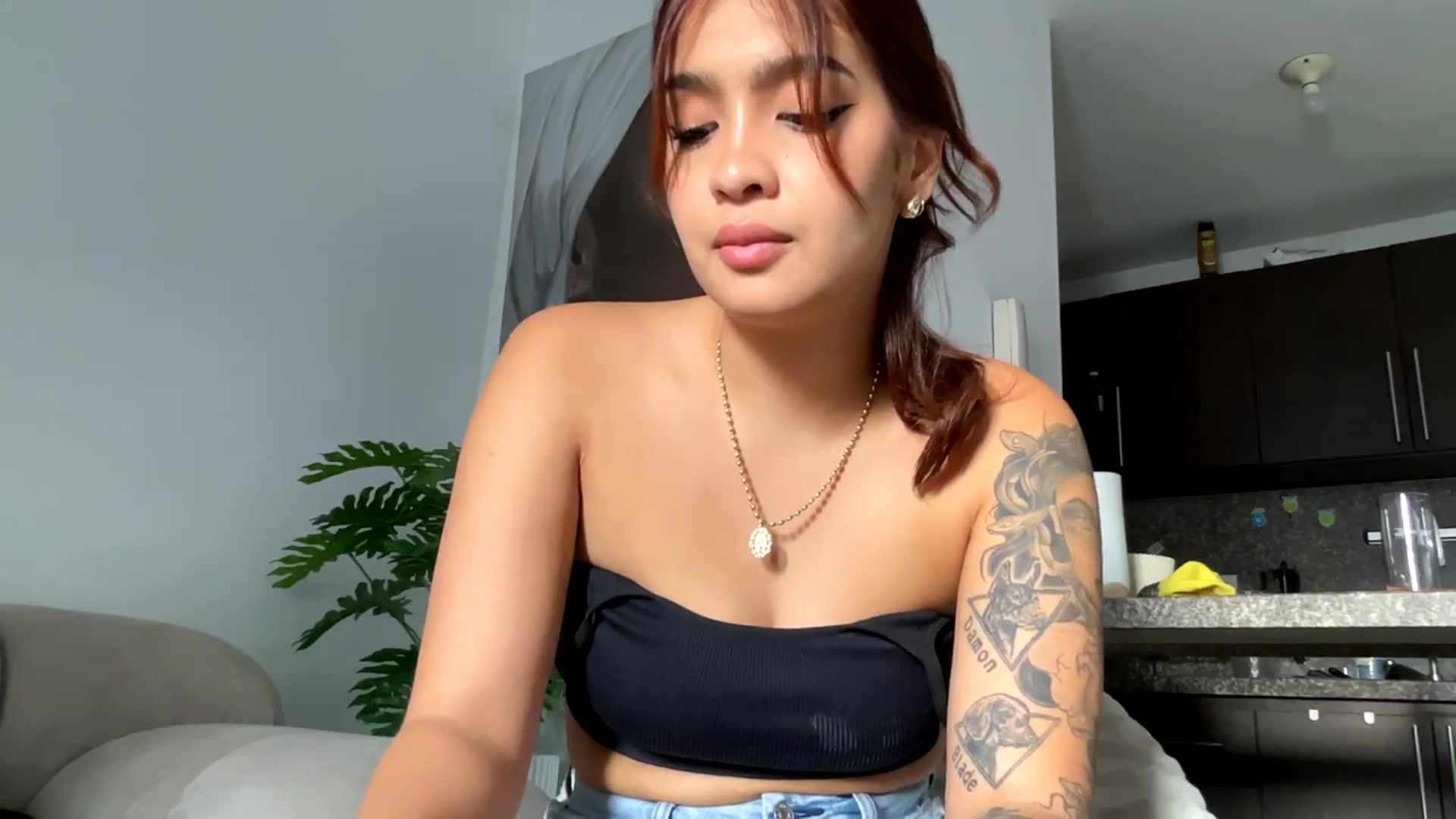 Gallery image thumbnail from Maysoon_'s myfreecams stream on, 03/01/2024, 22:16 image 17 of 20