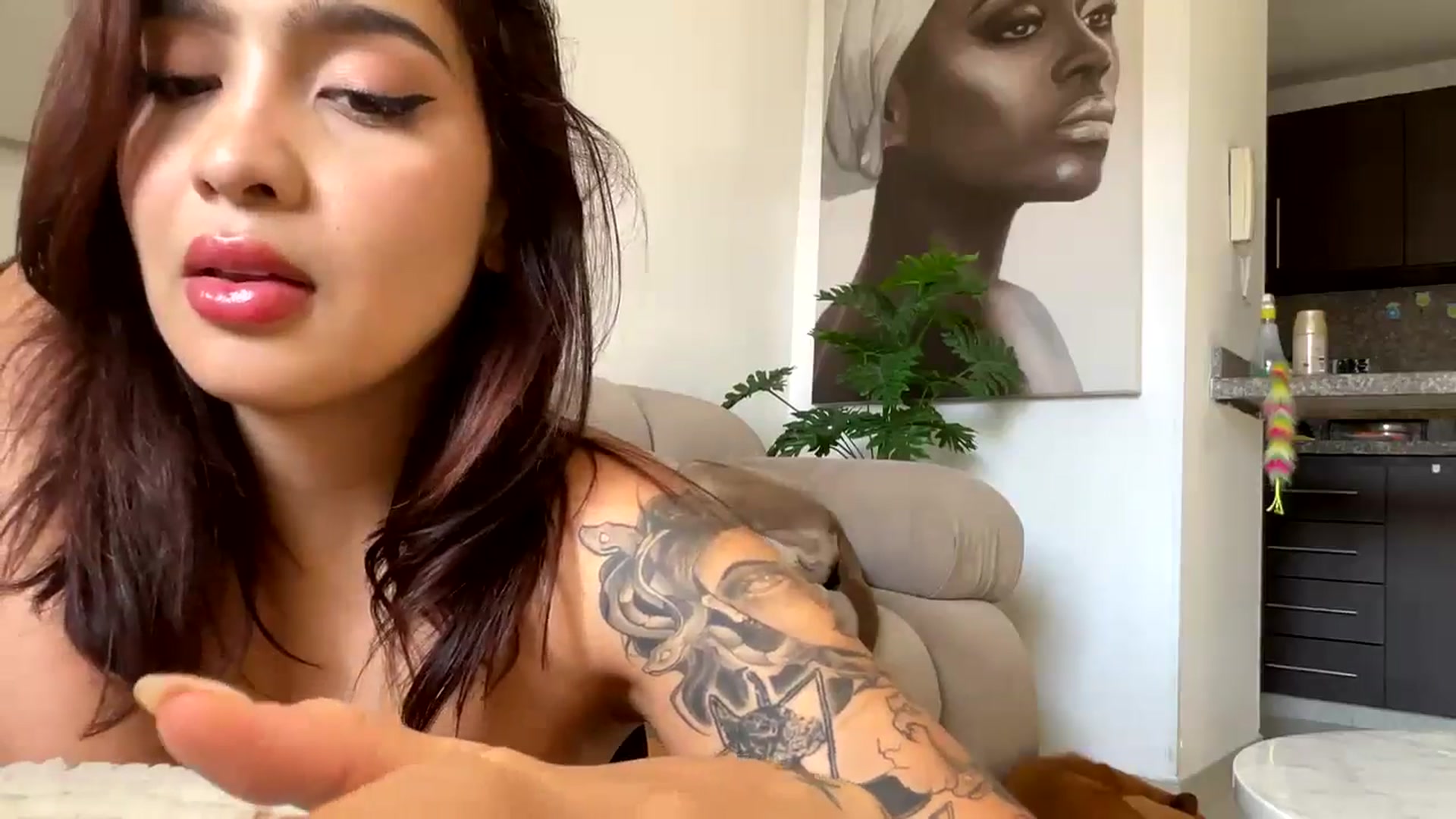 Gallery image thumbnail from Maysoon_'s myfreecams stream on, 04/29/2024, 22:25 image 9 of 20