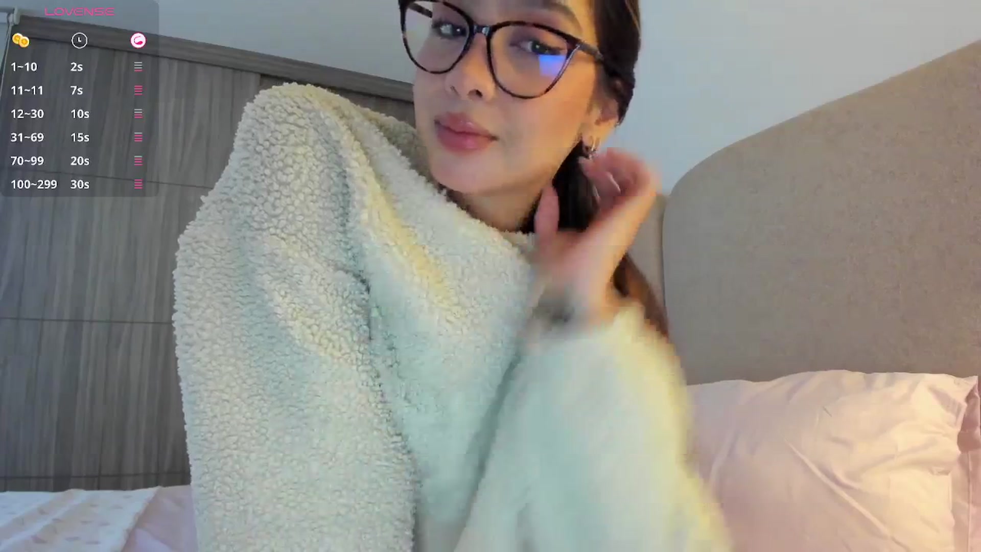 Gallery image thumbnail from Maysoon_'s myfreecams stream on, 10/16/2025, 17:28 image 2 of 20
