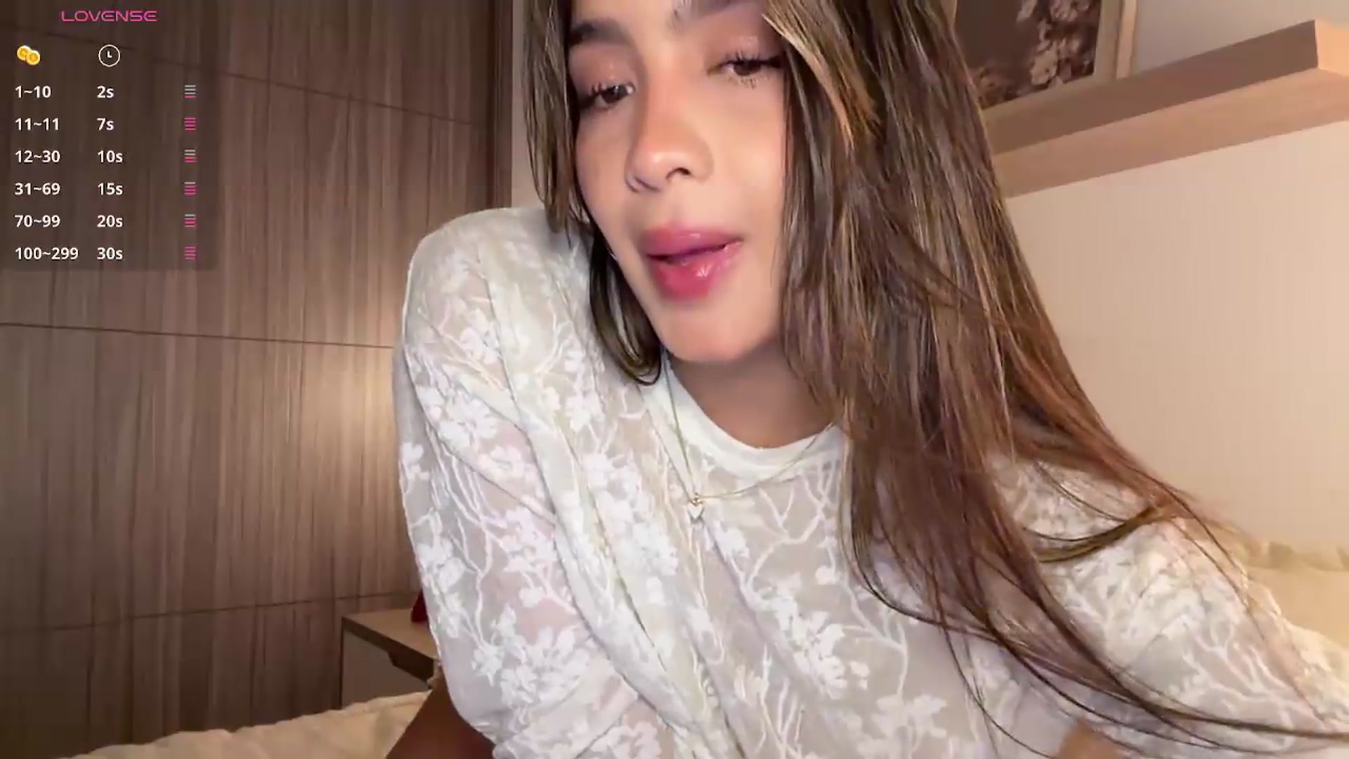 Gallery image thumbnail from Maysoon_'s myfreecams stream on, 06/10/2026, 23:36 image 3 of 20
