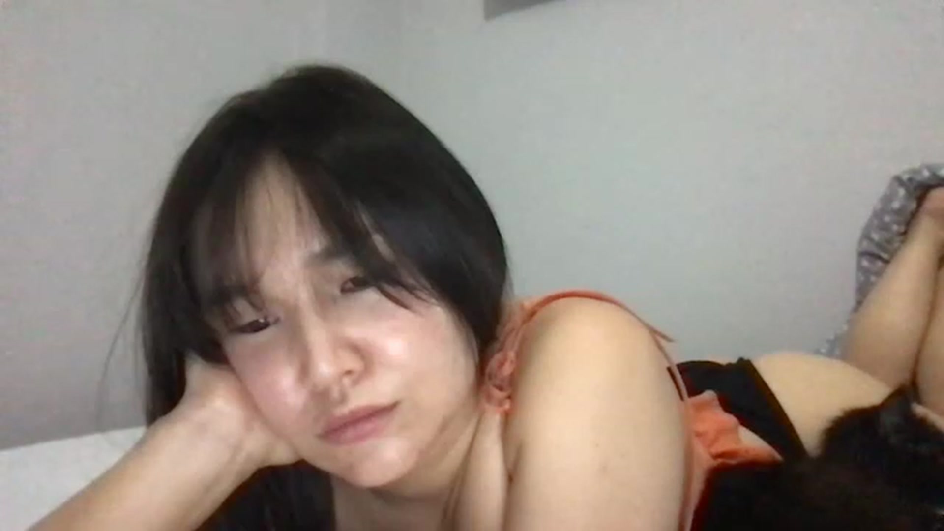 Gallery image thumbnail from Mayuko_I's myfreecams stream on, 12/25/2022, 20:41 image 12 of 20