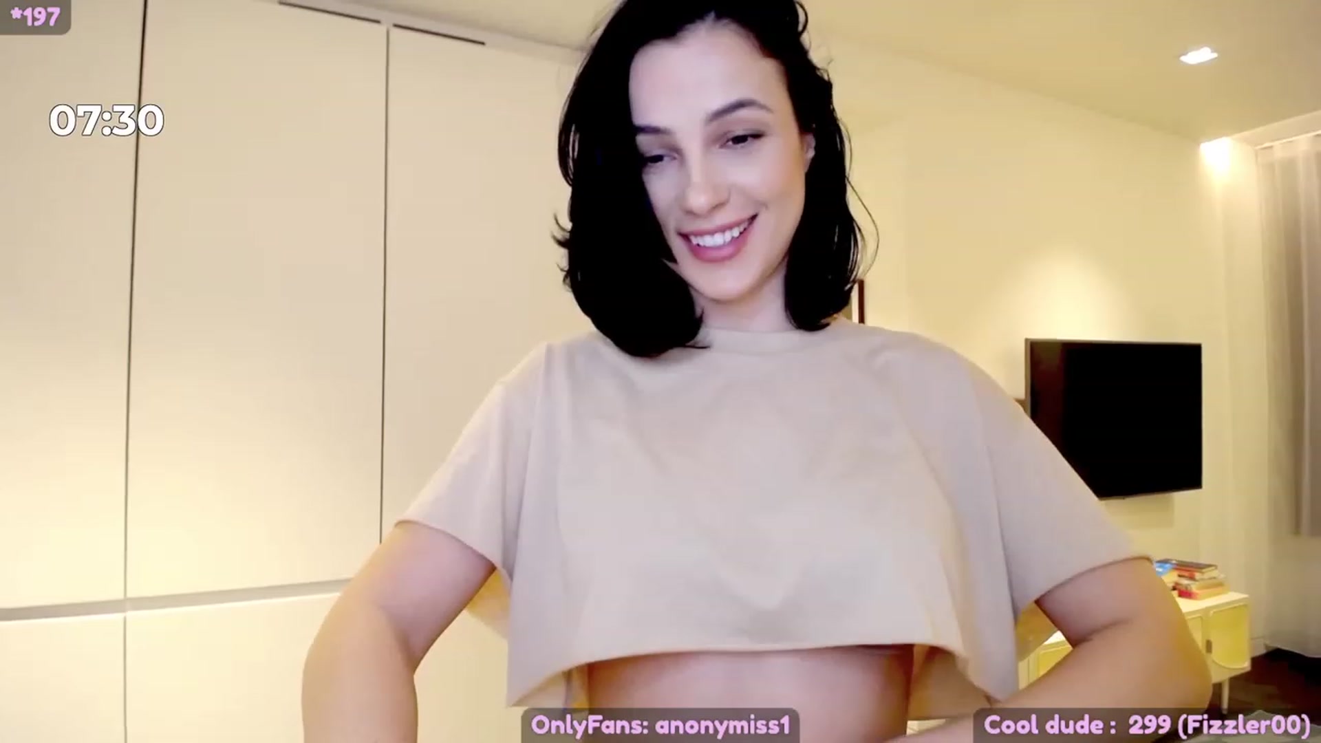 Gallery image thumbnail from Maze__'s myfreecams stream on, 03/17/2023, 24:02 image 15 of 20
