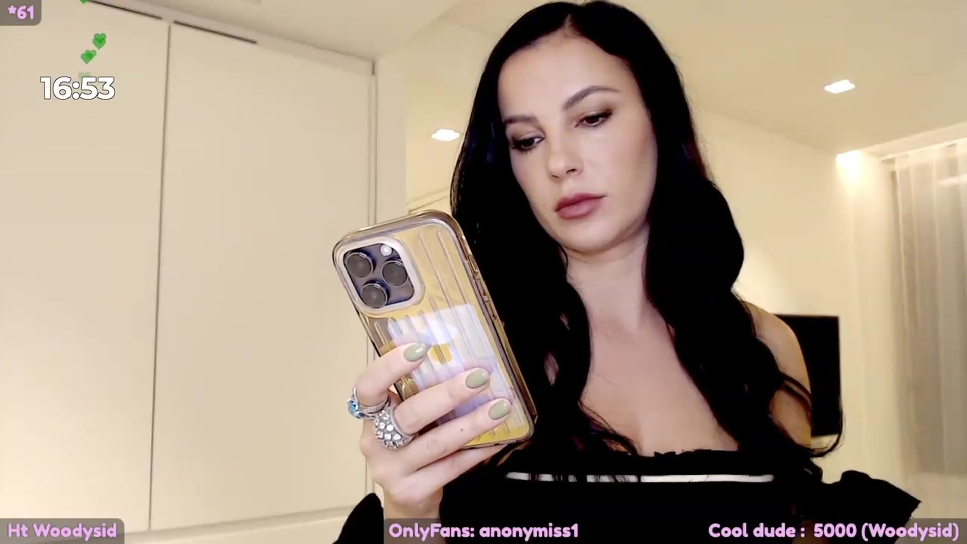 Gallery image thumbnail from Maze__'s myfreecams stream on, 05/12/2023, 22:35 image 17 of 20