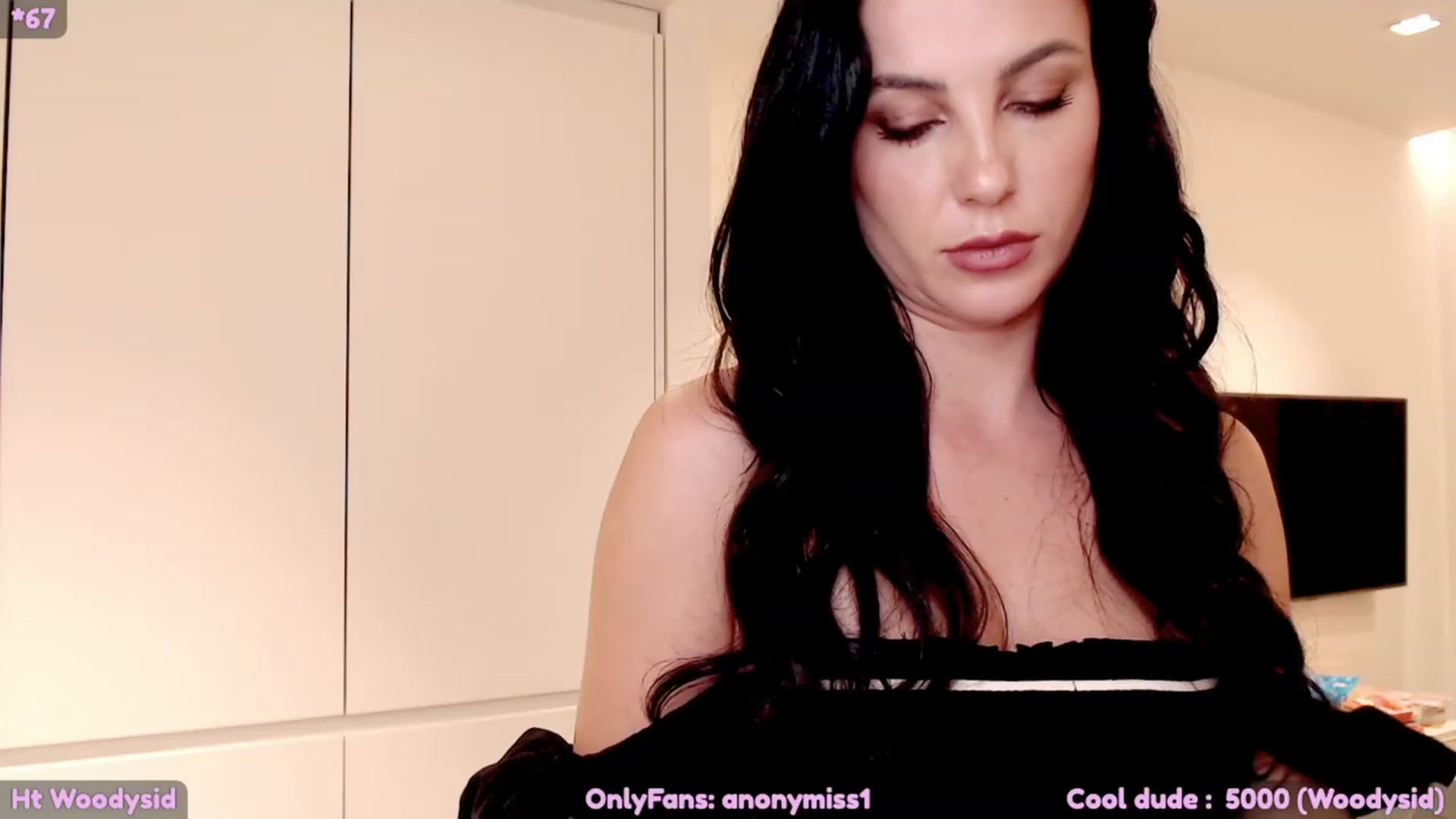 Gallery image thumbnail from Maze__'s myfreecams stream on, 05/12/2023, 22:35 image 14 of 20