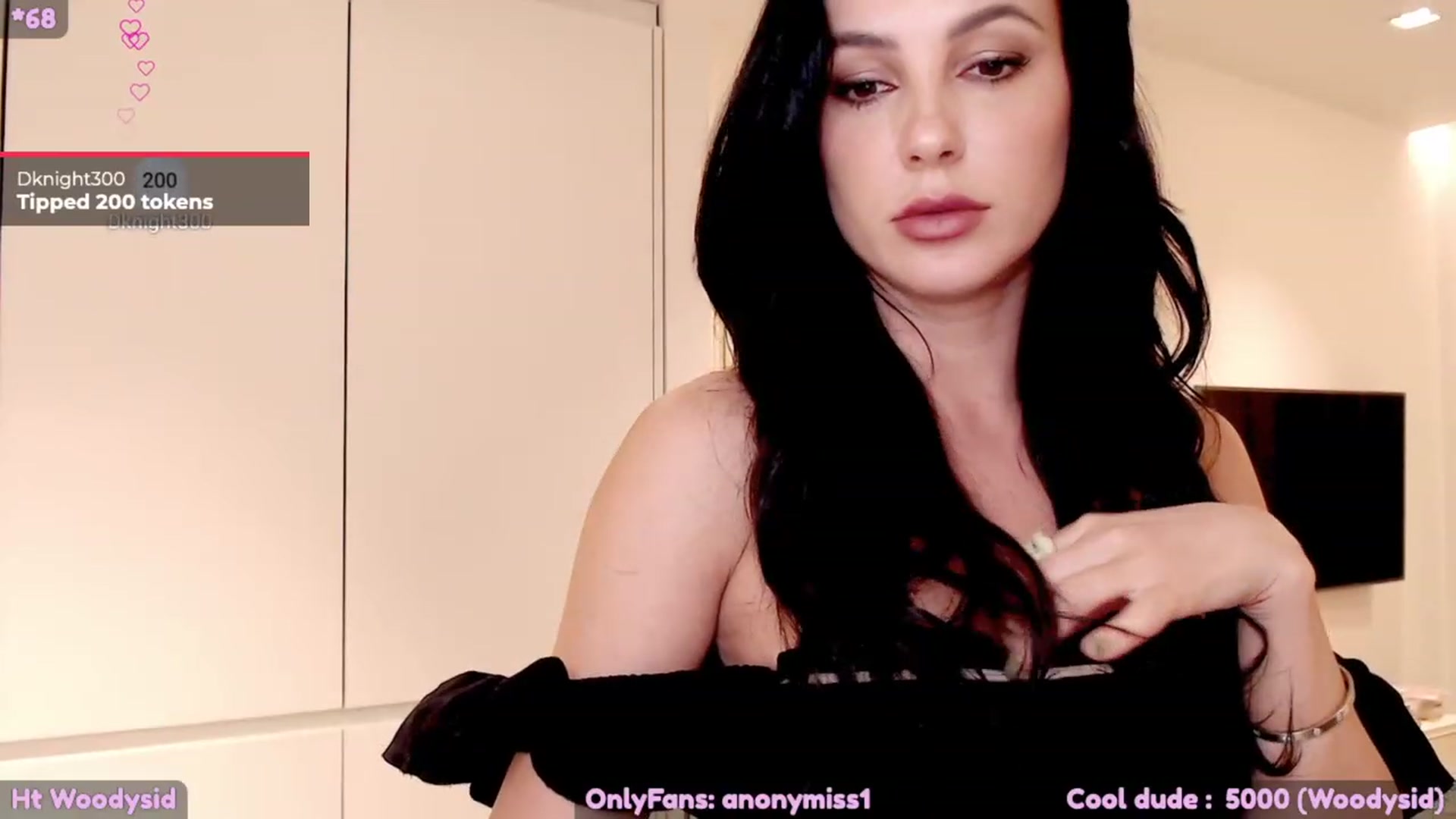 Gallery image thumbnail from Maze__'s myfreecams stream on, 05/12/2023, 22:35 image 13 of 20