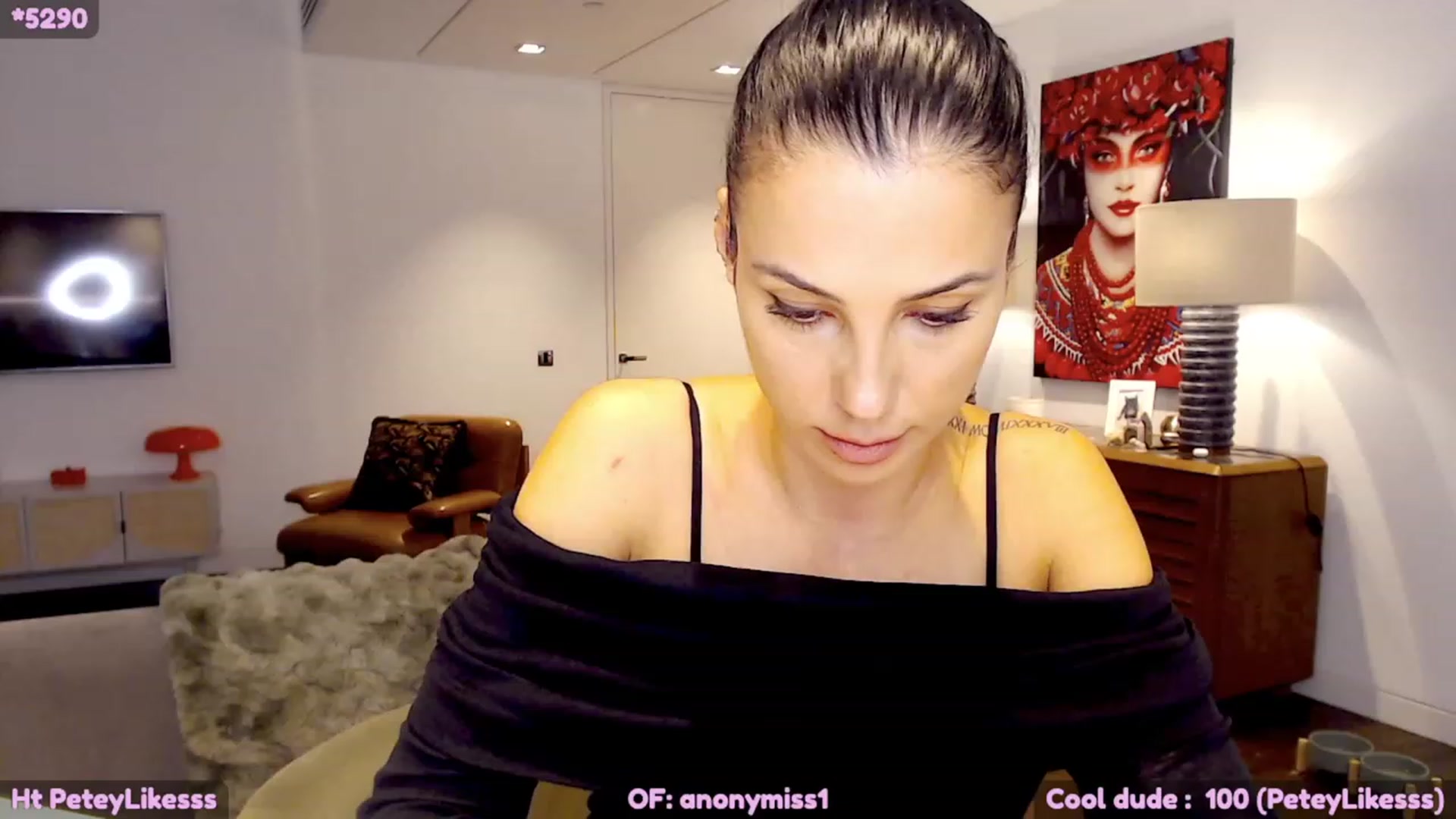 Gallery image thumbnail from Maze__'s myfreecams stream on, 12/03/2023, 19:46 image 10 of 20