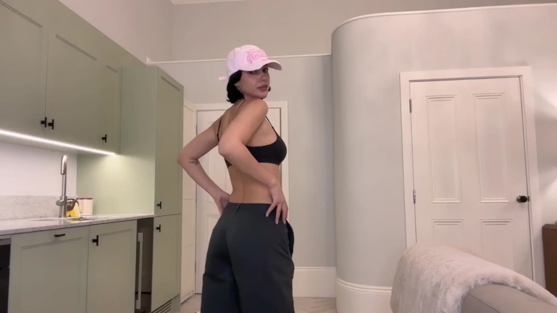 Gallery image thumbnail from Maze__'s myfreecams stream on, 09/28/2024, 23:07 image 2 of 20