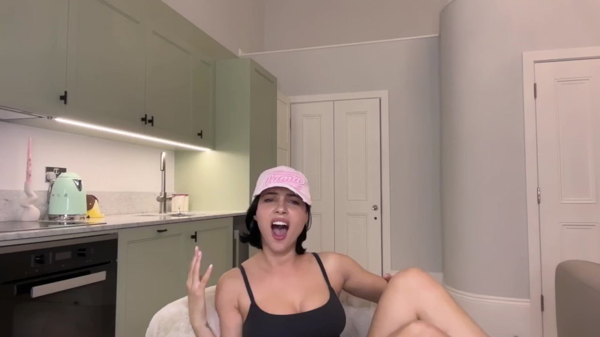 Gallery image thumbnail from Maze__'s myfreecams stream on, 09/29/2024, 24:01 image 20 of 20