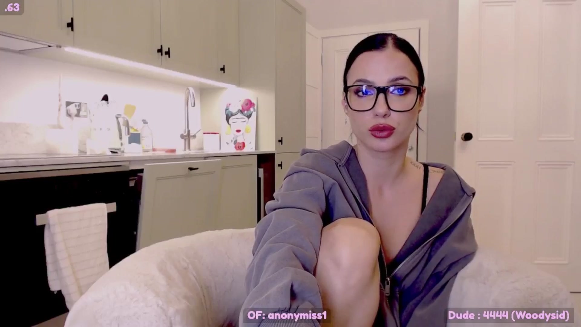 Gallery image thumbnail from Maze__'s myfreecams stream on, 11/17/2024, 01:25 image 5 of 20