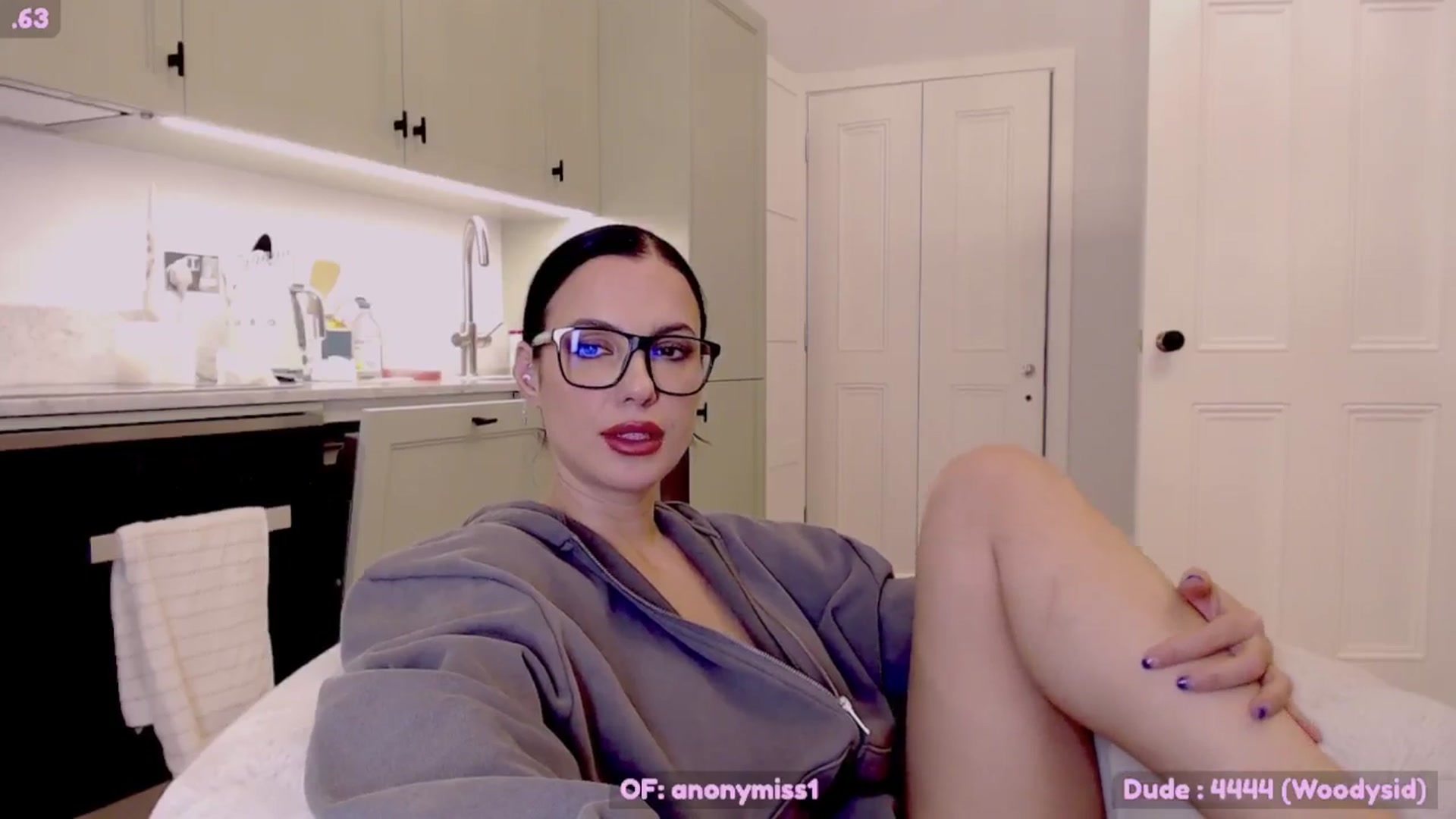 Gallery image thumbnail from Maze__'s myfreecams stream on, 11/17/2024, 01:25 image 18 of 20