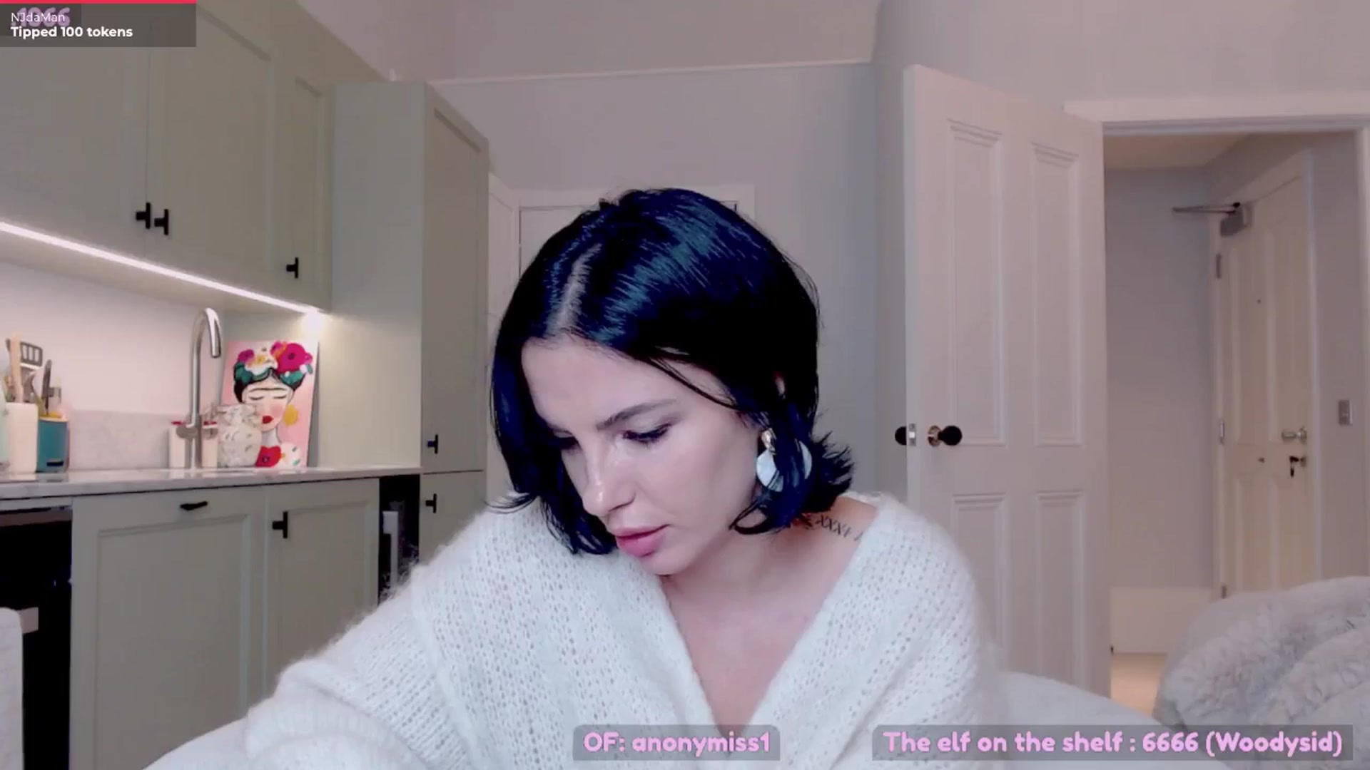 Gallery image thumbnail from Maze__'s myfreecams stream on, 12/22/2024, 24:21 image 11 of 20