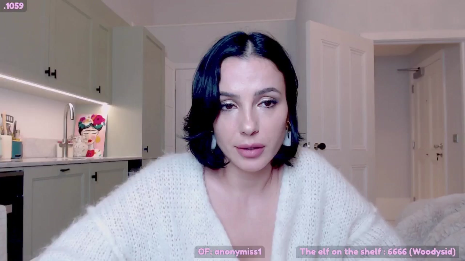 Gallery image thumbnail from Maze__'s myfreecams stream on, 12/22/2024, 24:21 image 17 of 20