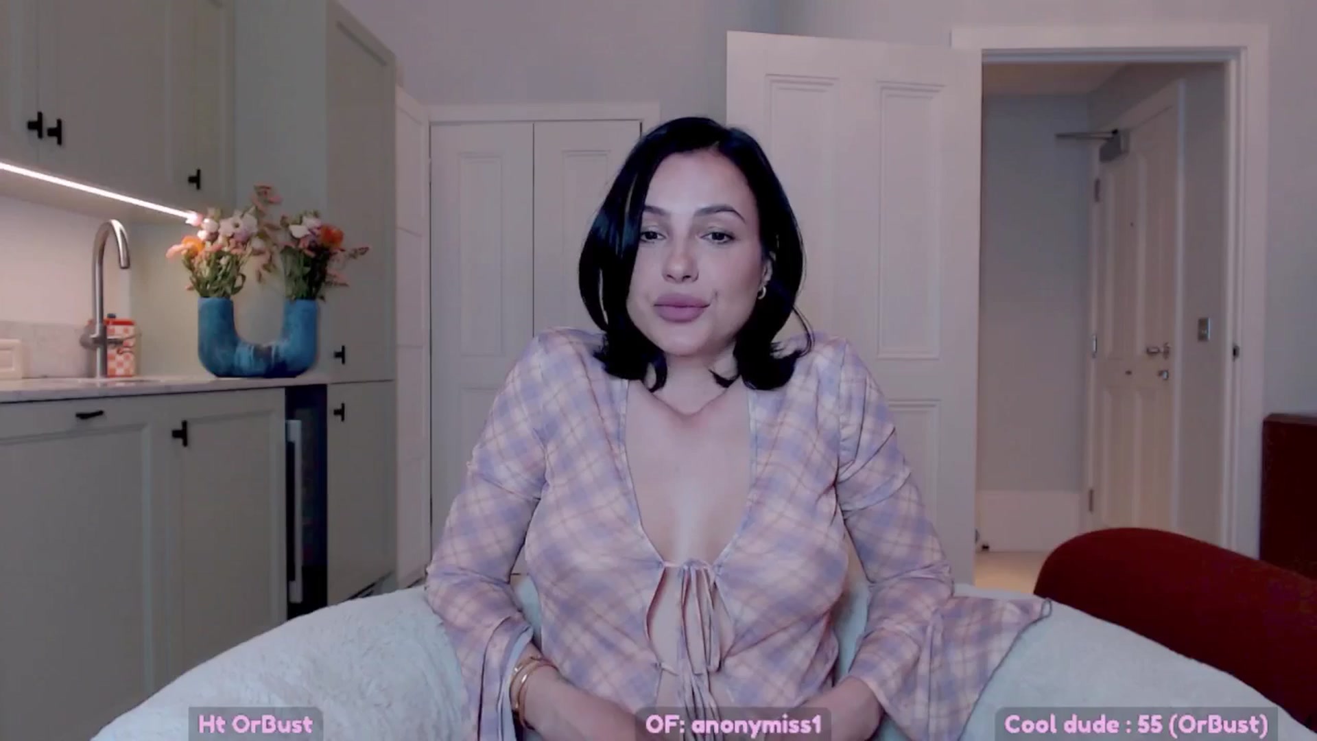 Gallery image thumbnail from Maze__'s myfreecams stream on, 04/01/2025, 20:59 image 18 of 20