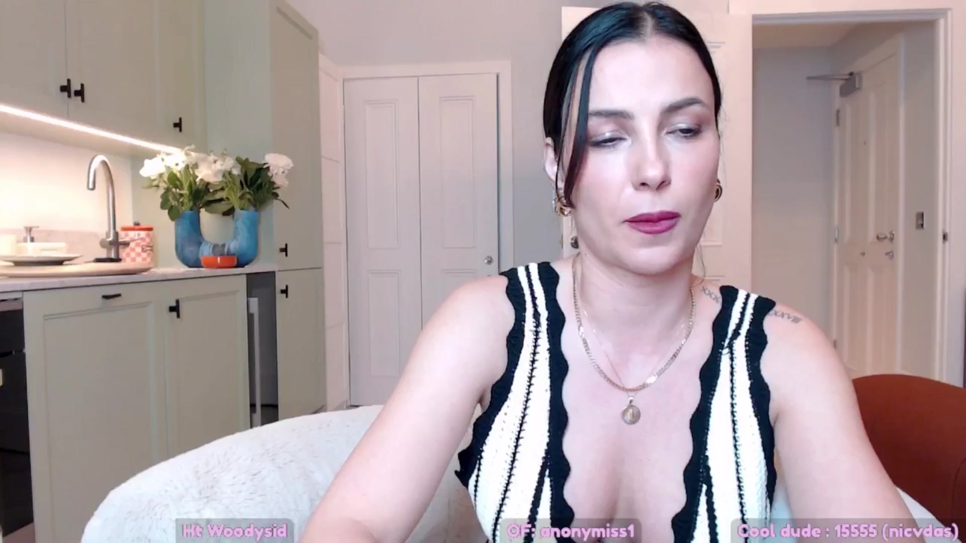 Gallery image thumbnail from Maze__'s myfreecams stream on, 04/06/2025, 22:20 image 18 of 20
