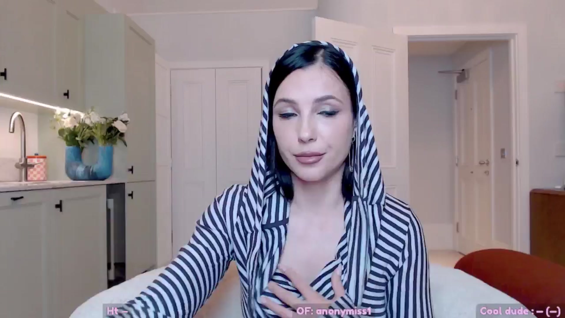 Gallery image thumbnail from Maze__'s myfreecams stream on, 04/08/2025, 22:43 image 6 of 20
