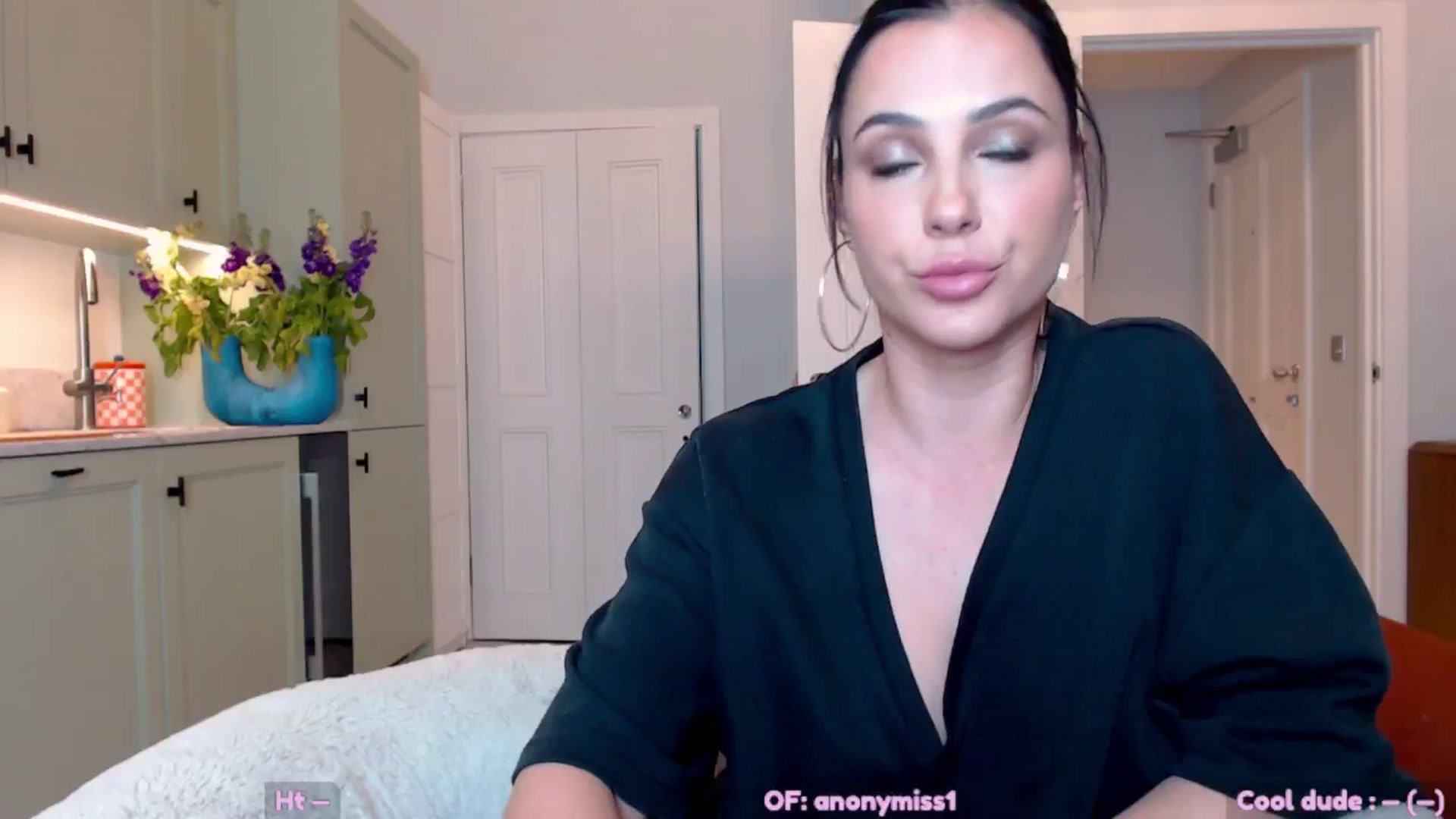Gallery image thumbnail from Maze__'s myfreecams stream on, 04/28/2025, 22:58 image 2 of 20