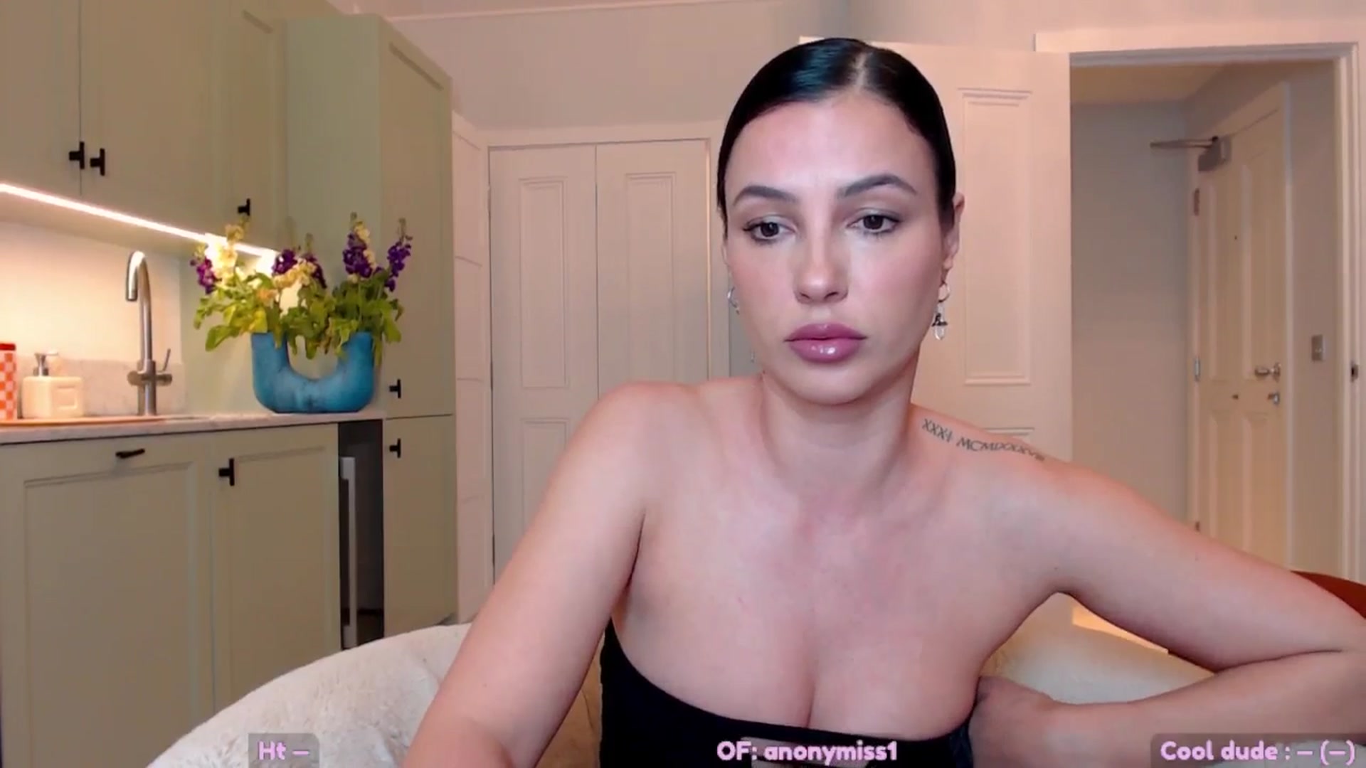 Gallery image thumbnail from Maze__'s myfreecams stream on, 04/29/2025, 21:58 image 2 of 20