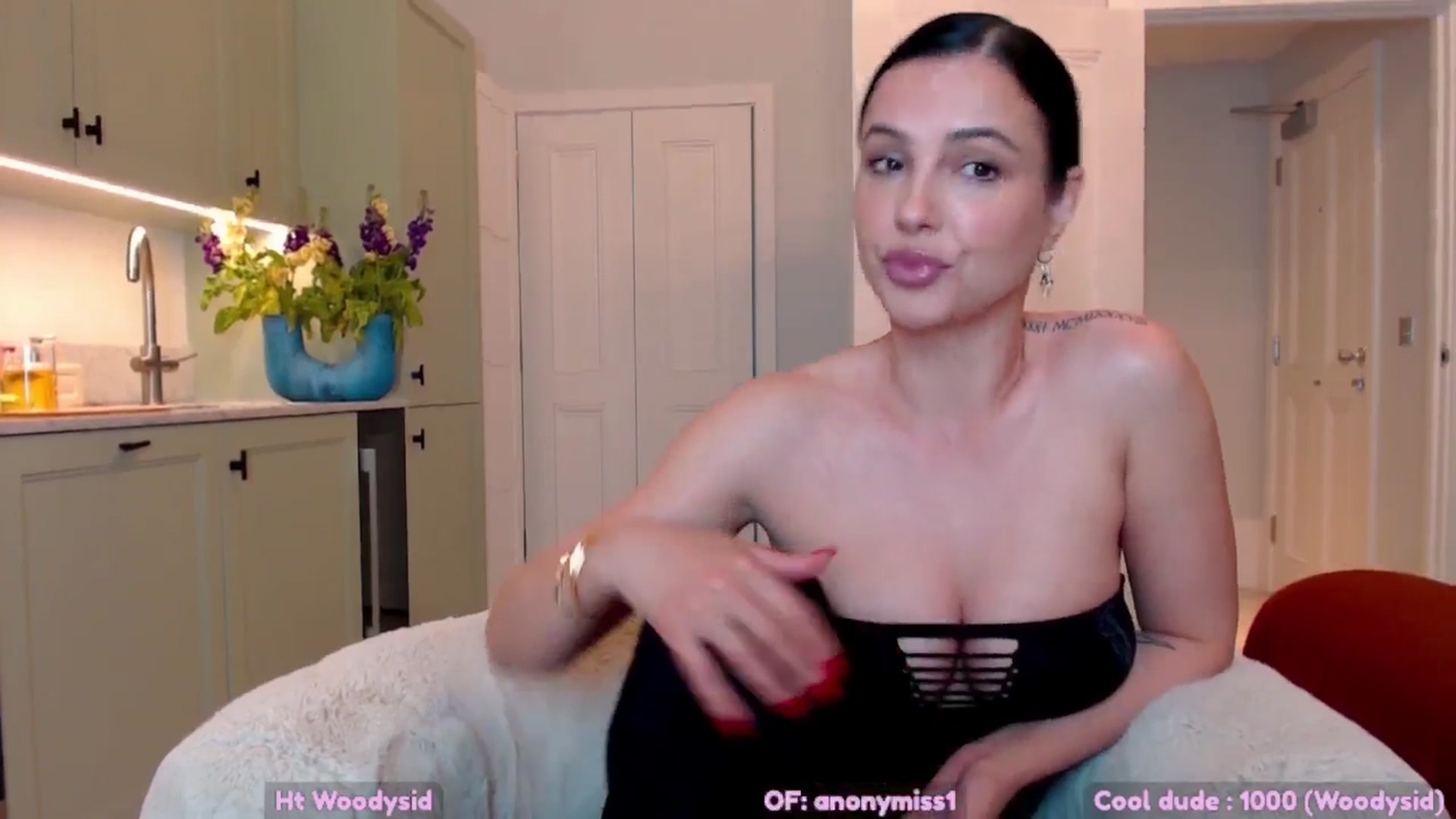 Gallery image thumbnail from Maze__'s myfreecams stream on, 04/29/2025, 21:58 image 12 of 20