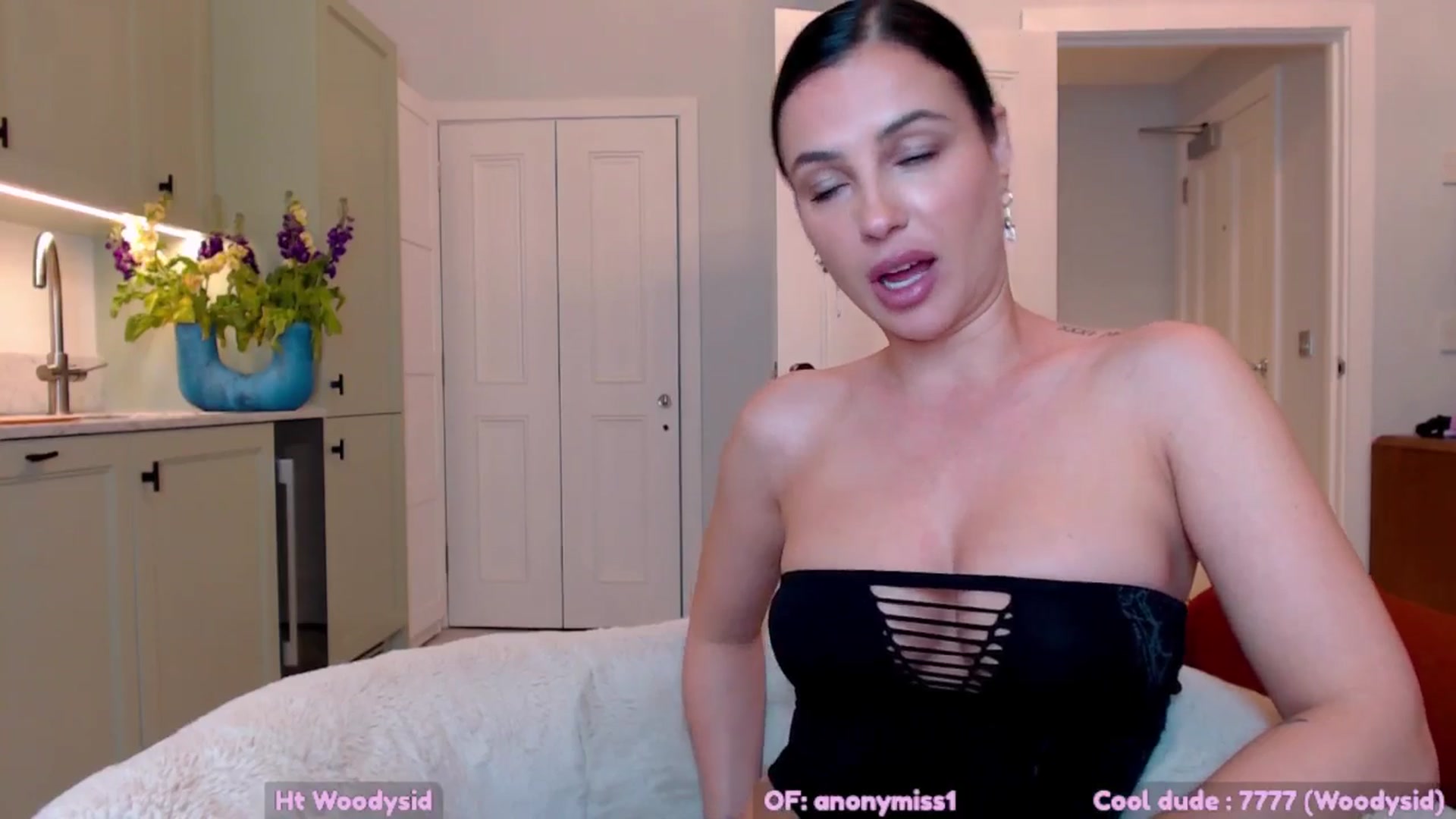 Gallery image thumbnail from Maze__'s myfreecams stream on, 04/29/2025, 23:23 image 9 of 20